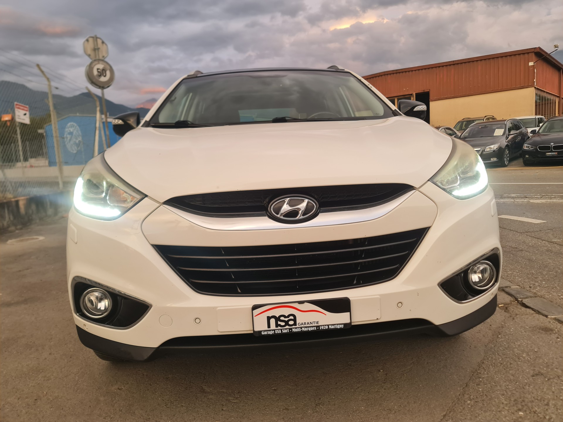 HYUNDAI iX 35 2.0 CRDi Vertex 4WD Automatic-image-4