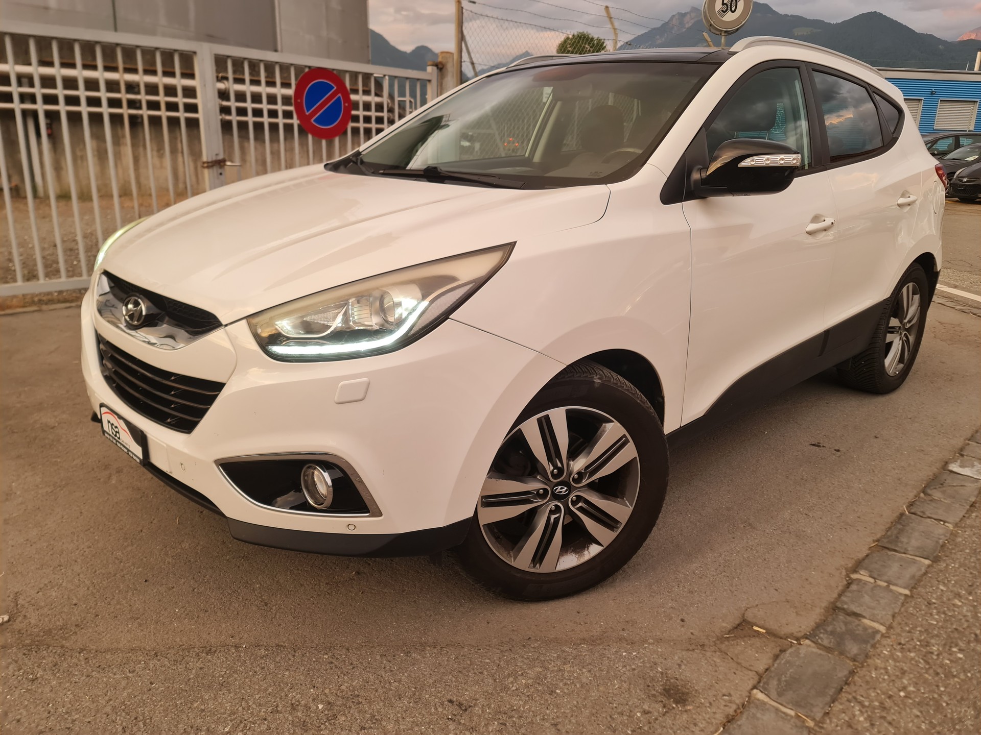 HYUNDAI iX 35 2.0 CRDi Vertex 4WD Automatic-image-0