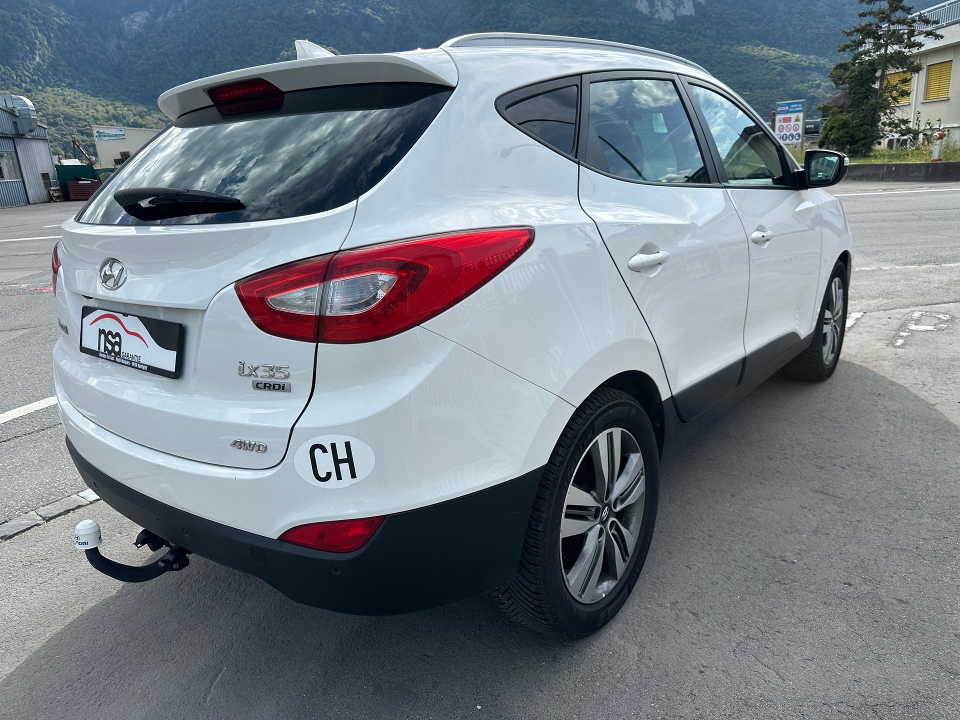 HYUNDAI iX 35 2.0 CRDi Vertex 4WD Automatic-image-5