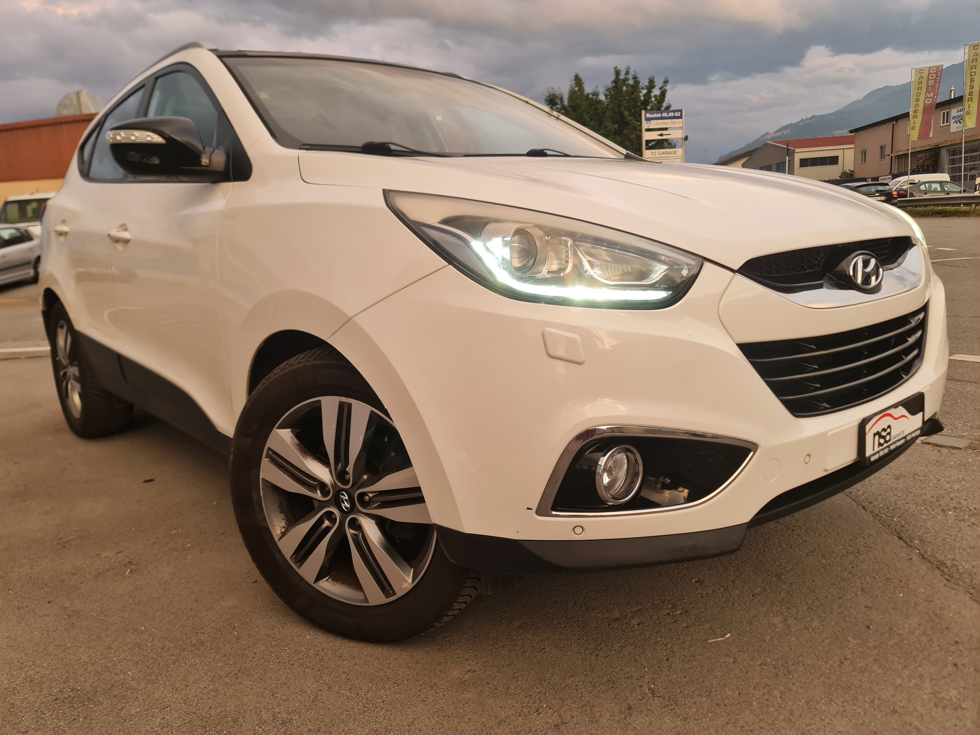 HYUNDAI iX 35 2.0 CRDi Vertex 4WD Automatic-image-1