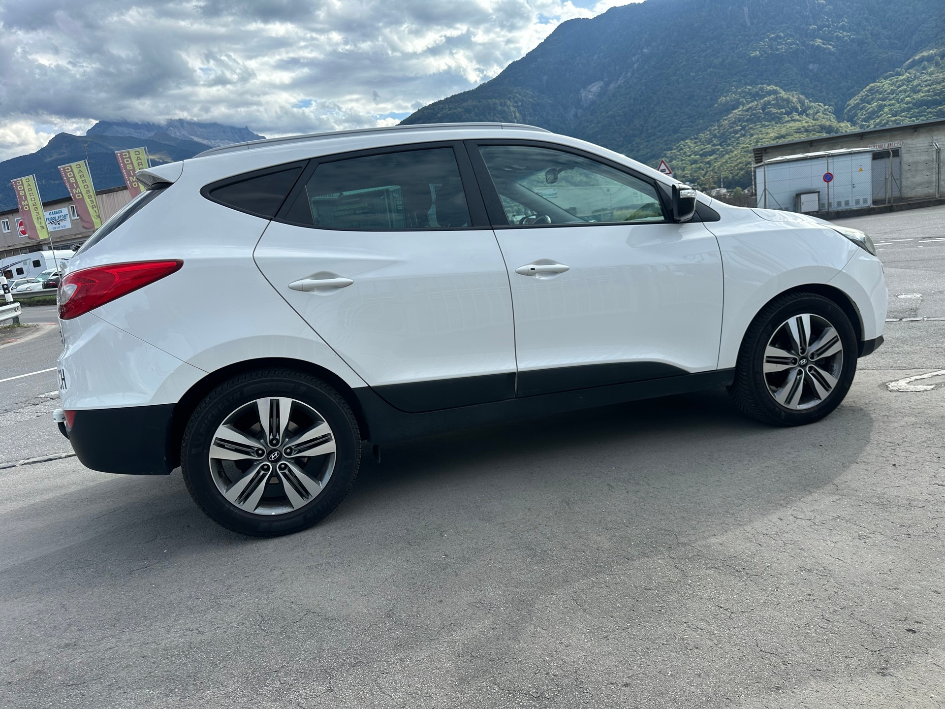 HYUNDAI iX 35 2.0 CRDi Vertex 4WD Automatic-image-7