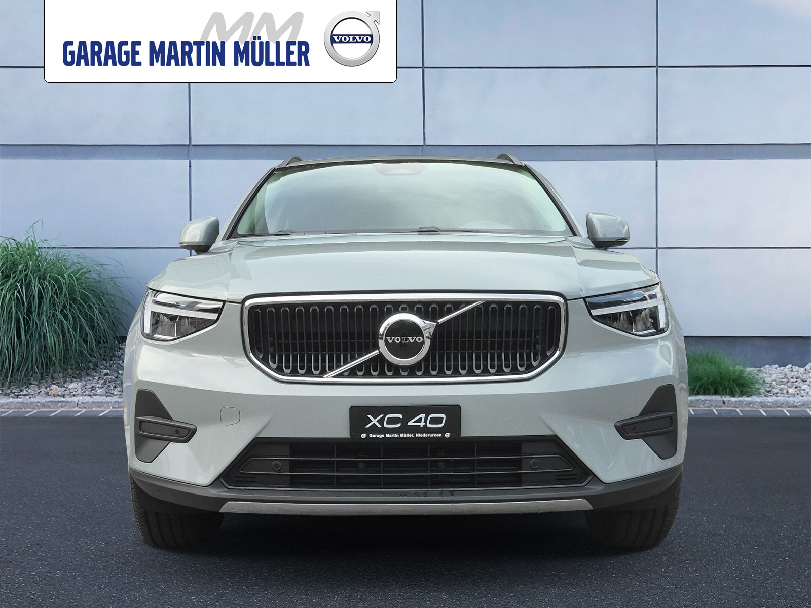 VOLVO XC40 2.0 B3 MH Essential-image-7