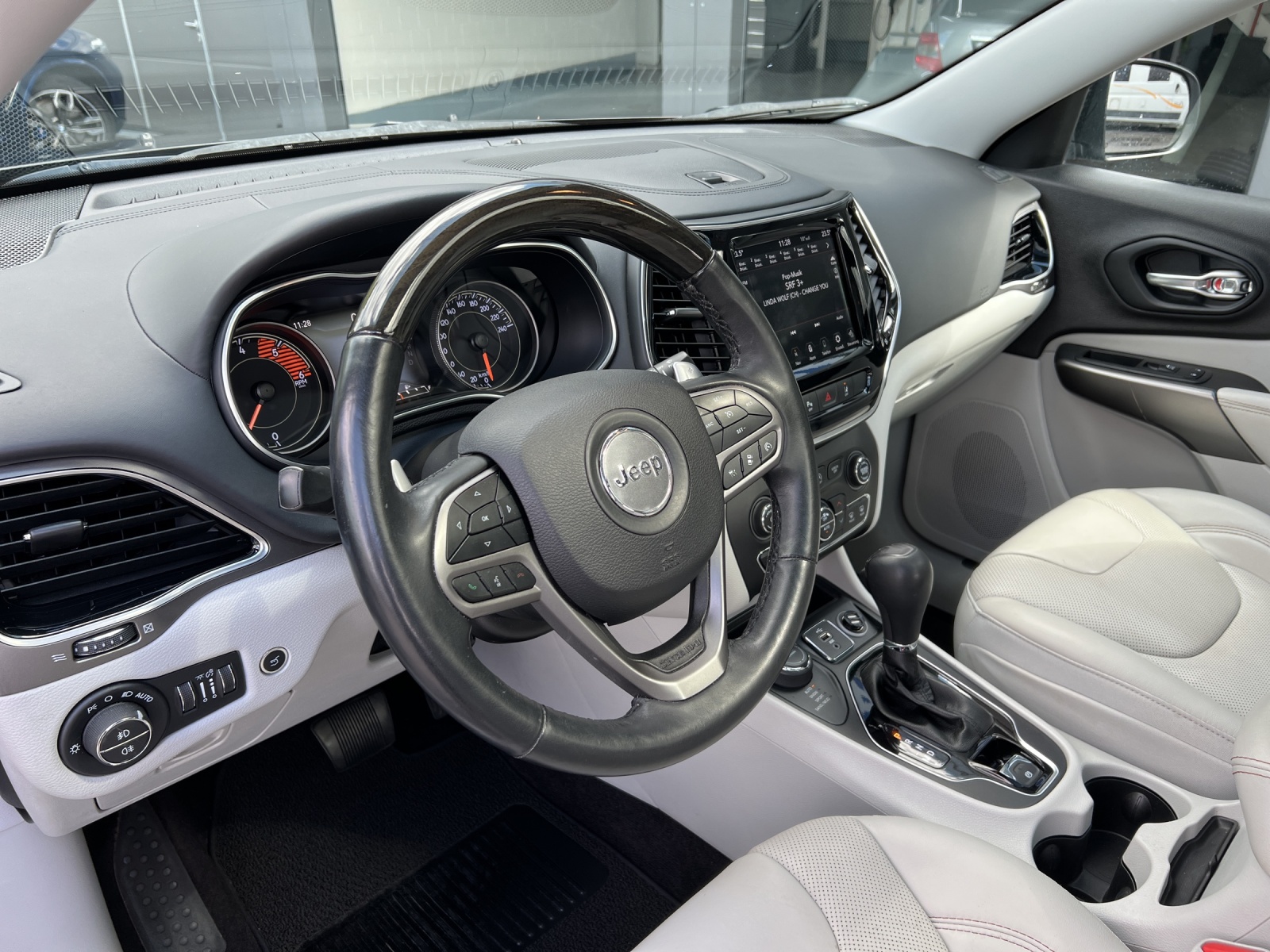 JEEP Cherokee 2.2MJ Overland AWD Drive I 9ATX-image-11