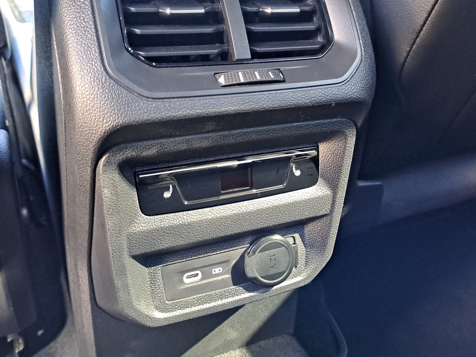 VW Tiguan 1.4TSI PHEV Selection DSG-image-15
