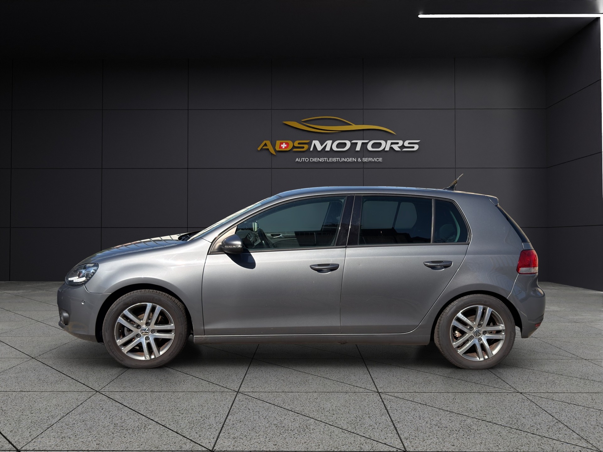 VW Golf 1.2 TSI BlueMotion Technology Trendline-image-5