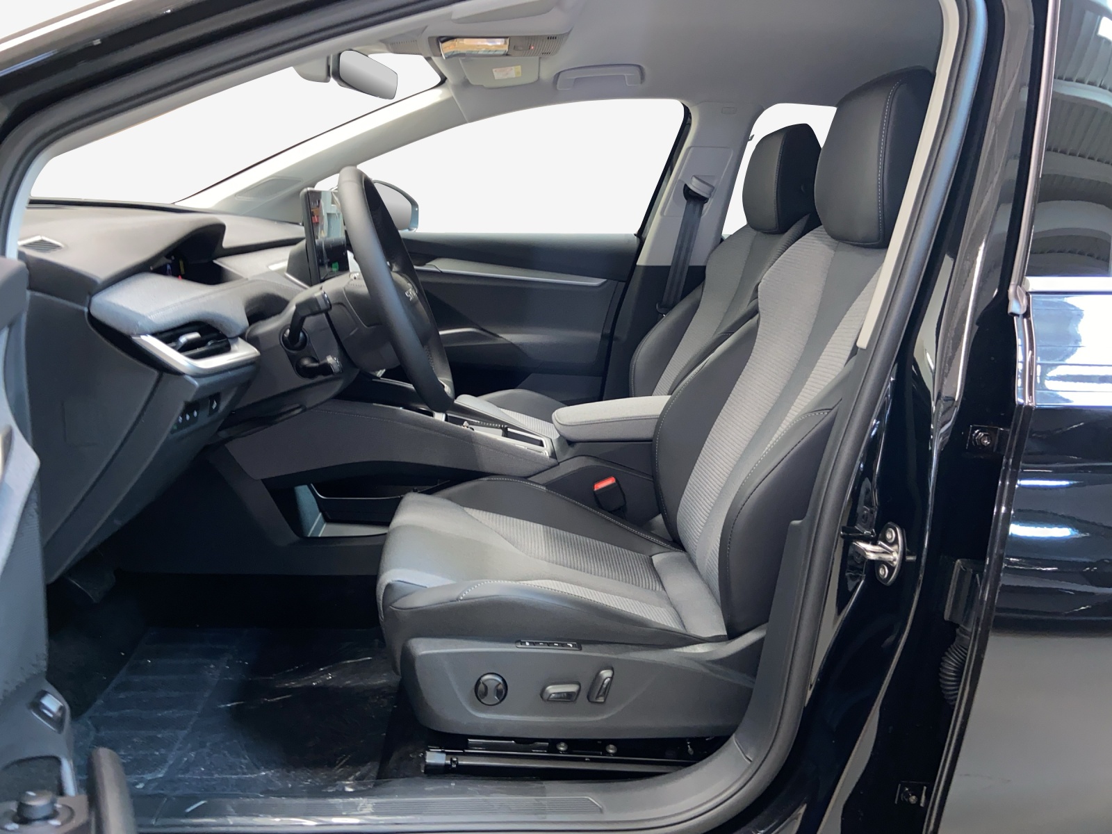 SKODA Enyaq 85x Dynamic 4x4-image-7