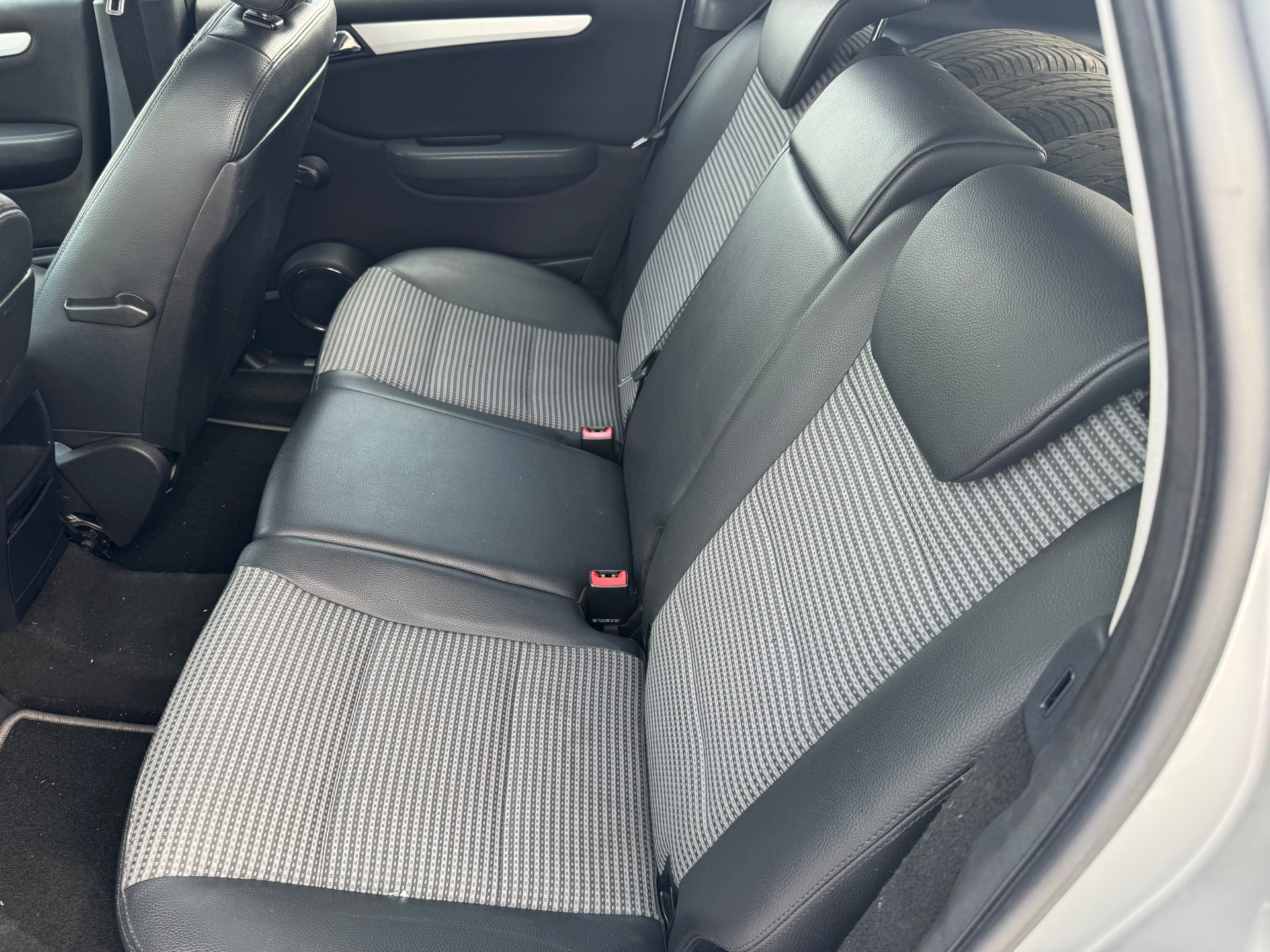 MERCEDES-BENZ B 180 (170) Autotronic-image-8