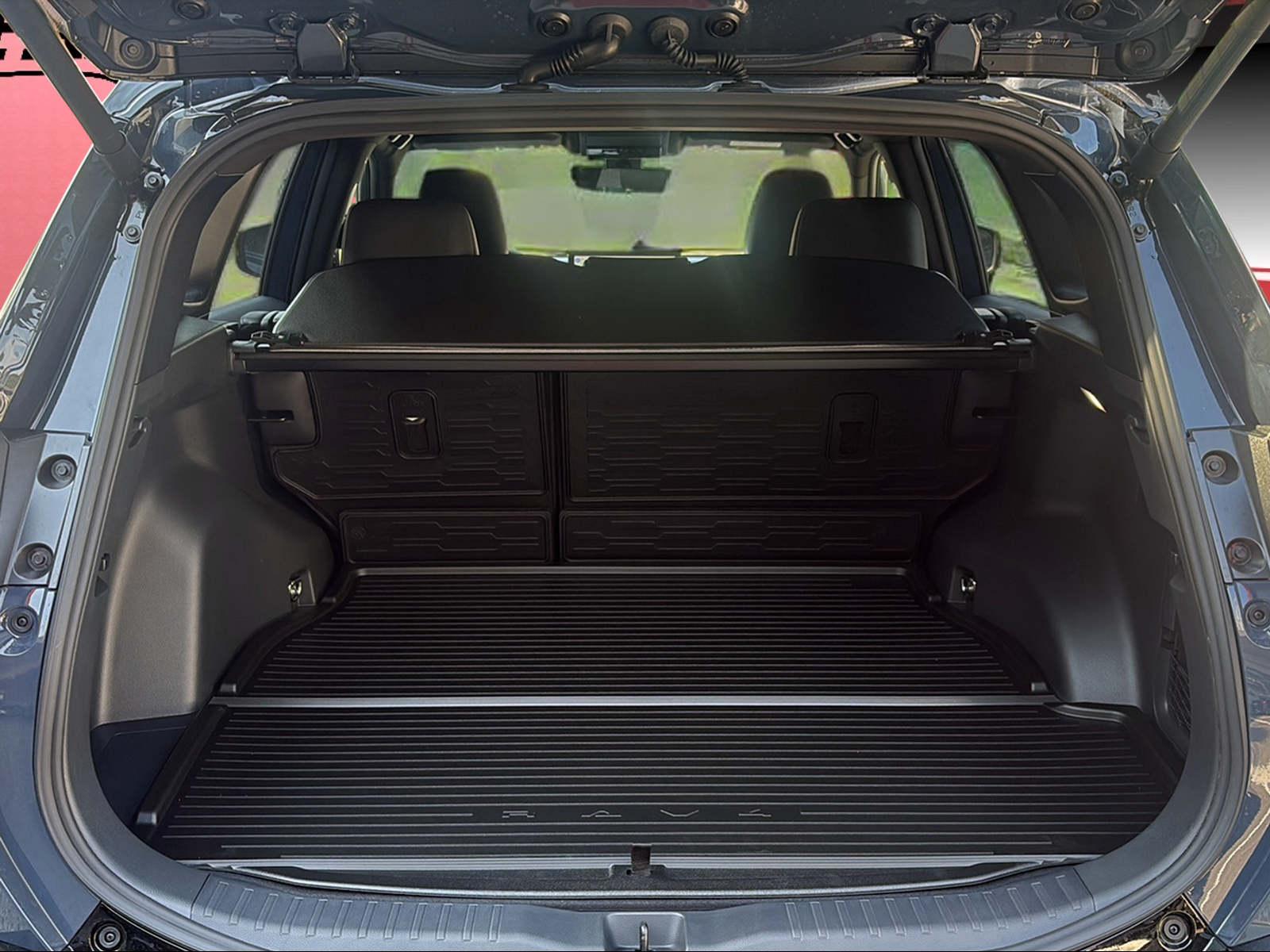 TOYOTA RAV4 2.5 HEV Style-image-9