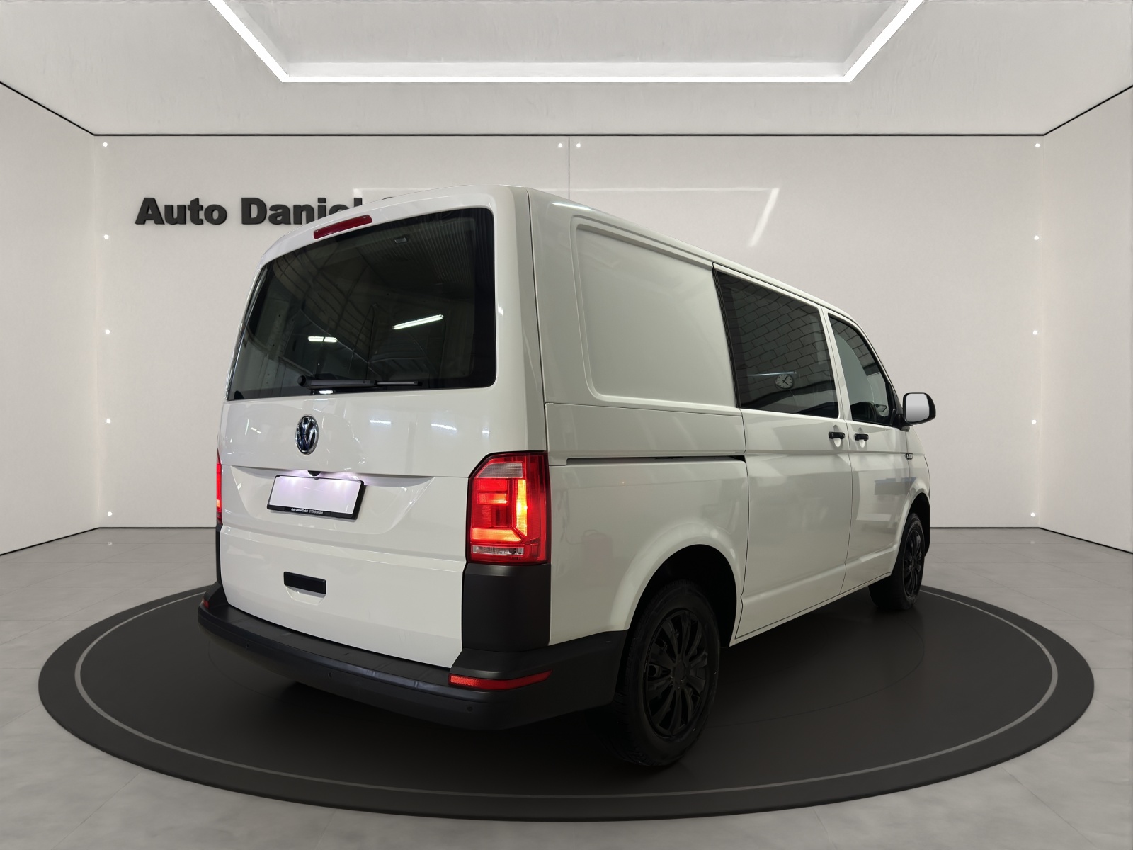 VW T6 2.0 TDI DSG ( Mit AHK )-image-4