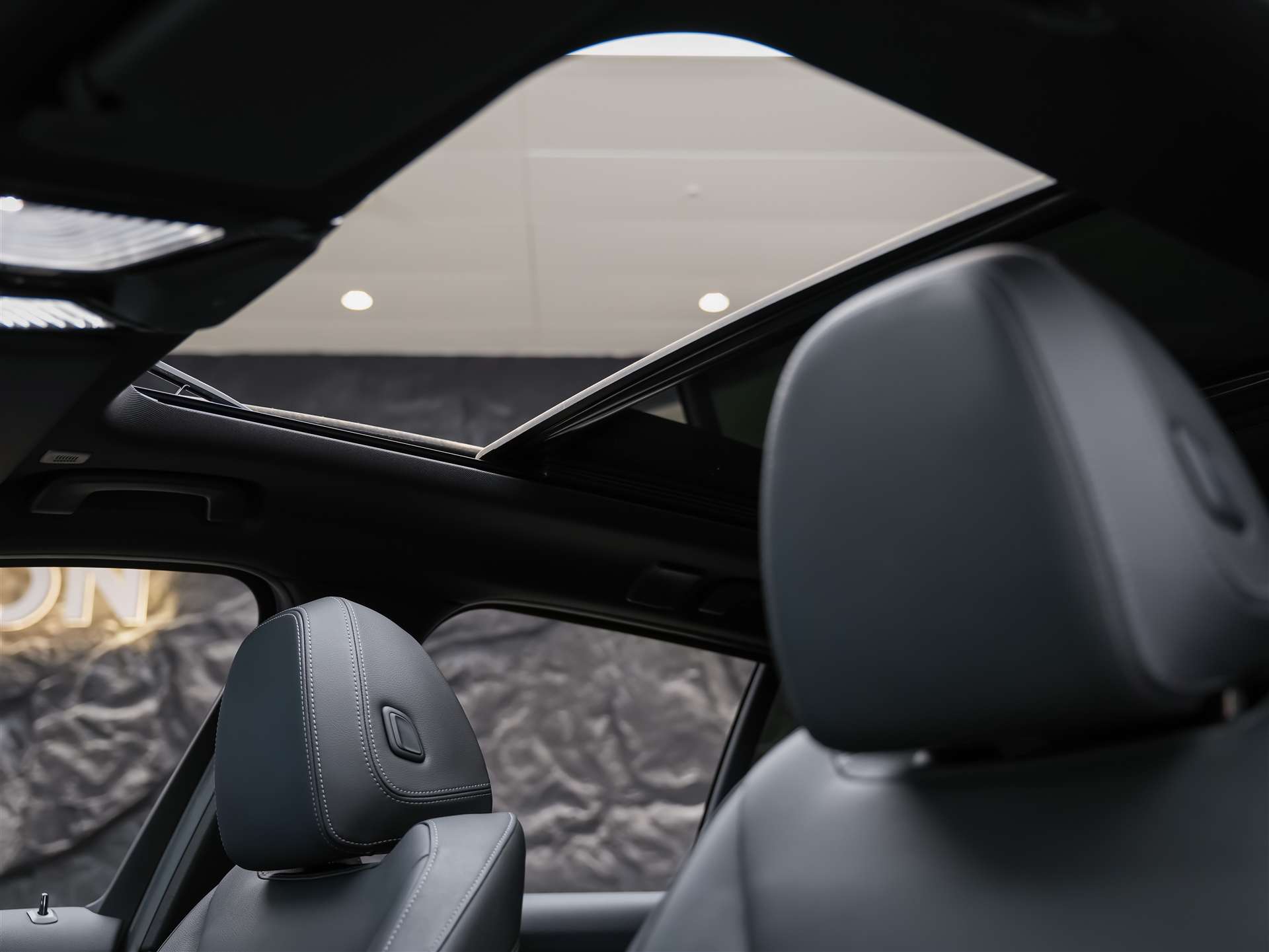 BMW M340i xDrive Touring Steptronic *Facelift 2025*20" Felgen*Panorama*360° Kamera*-image-10
