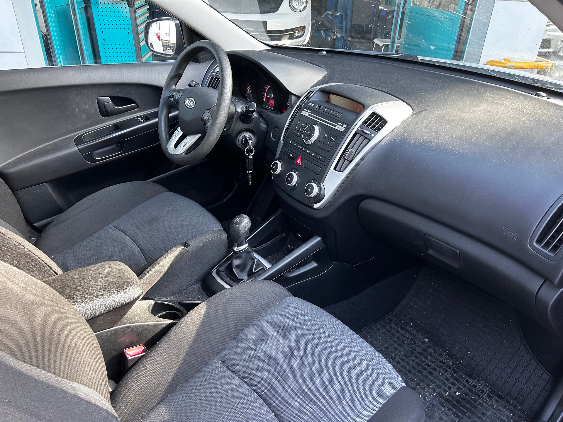 KIA Cee'd 1.6 16V Trend-image-7