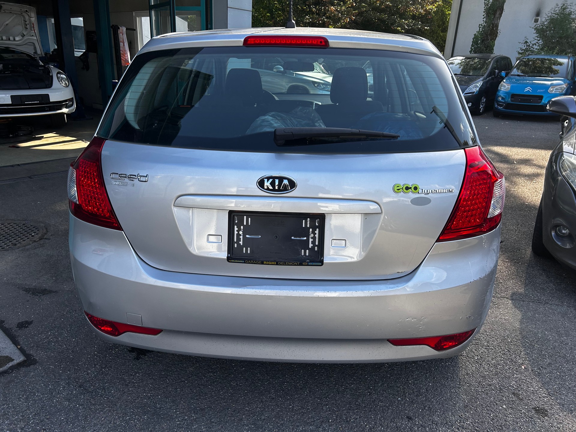 KIA Cee'd 1.6 16V Trend-image-3