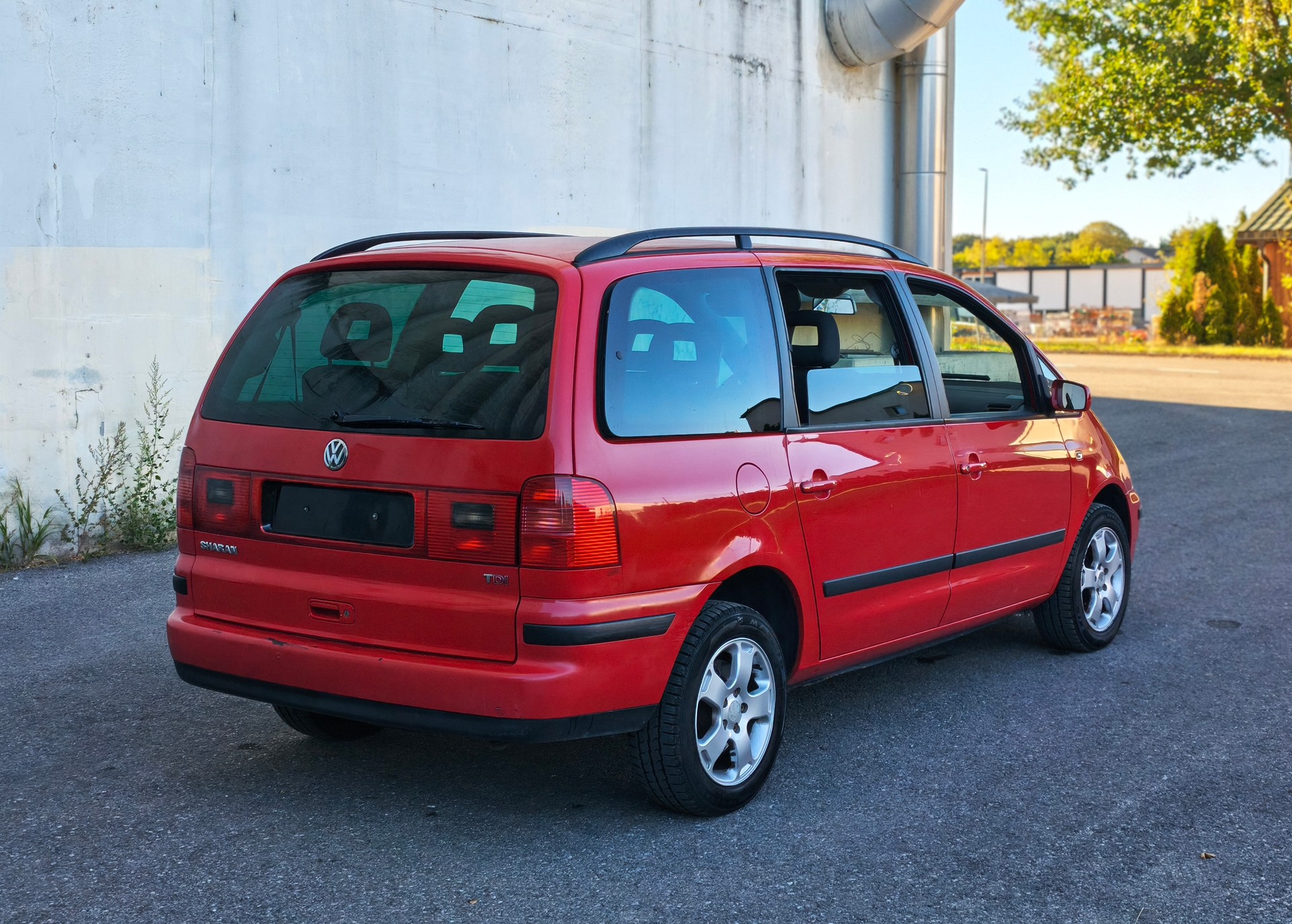 VW Sharan 1.9 TDI Highline 4Motion-image-3