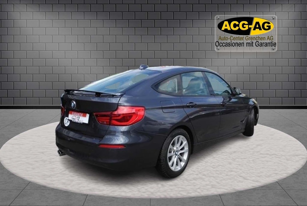 BMW 320d GT xDrive Steptronic ** Alcantara-/Leder ** Grosses Navigation ** Rückfahrkamera** PDC **-image-4