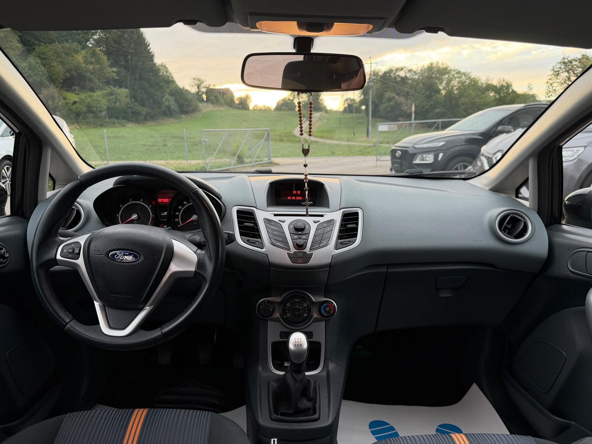 FORD Fiesta 1.25 16V Ambiente-image-9