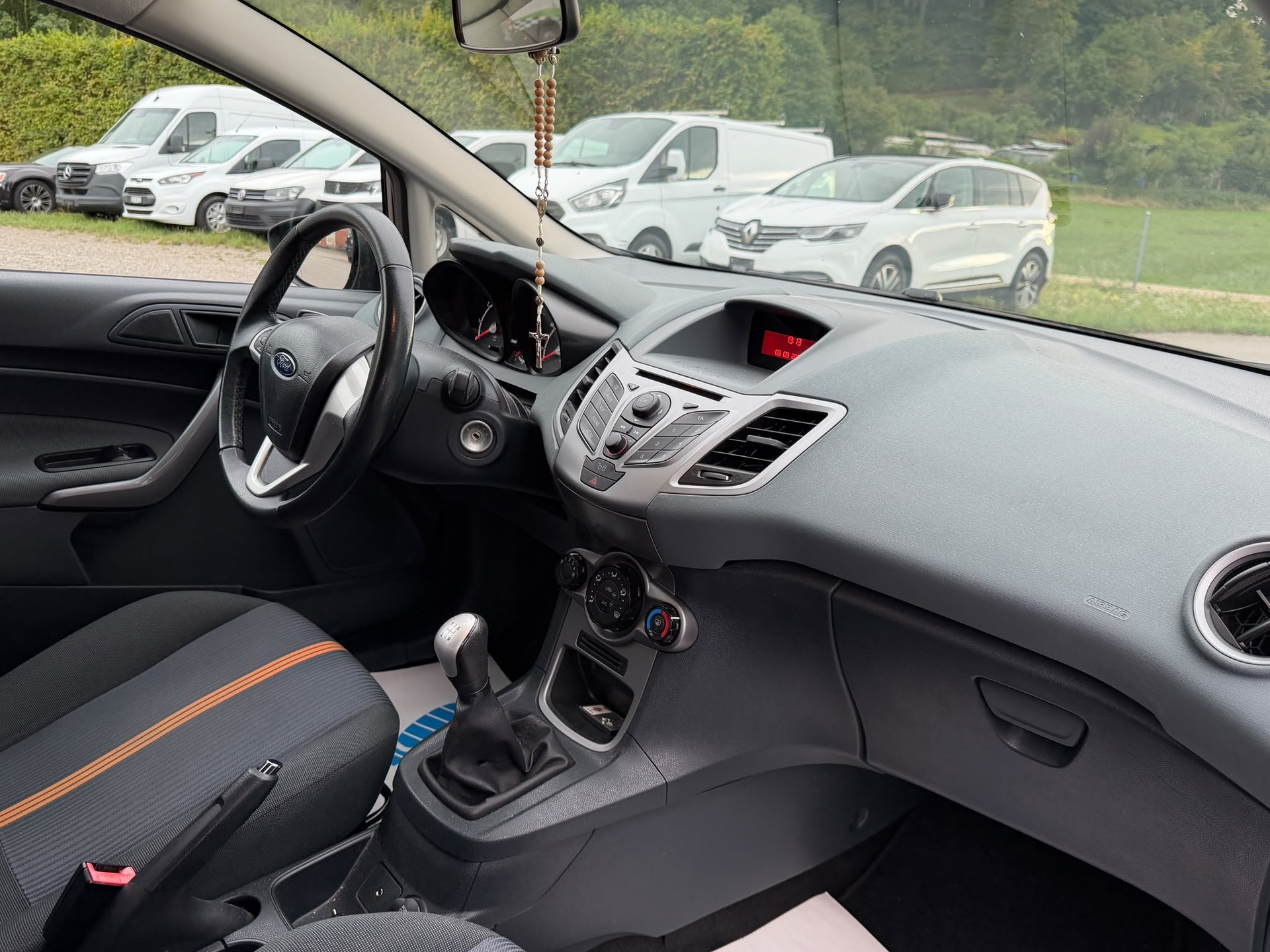 FORD Fiesta 1.25 16V Ambiente-image-10