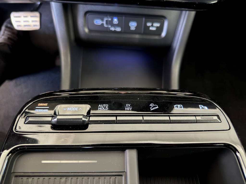 HYUNDAI TUCSON 1.6 T-GDi PHEV N-Line Lux 4WD-image-19