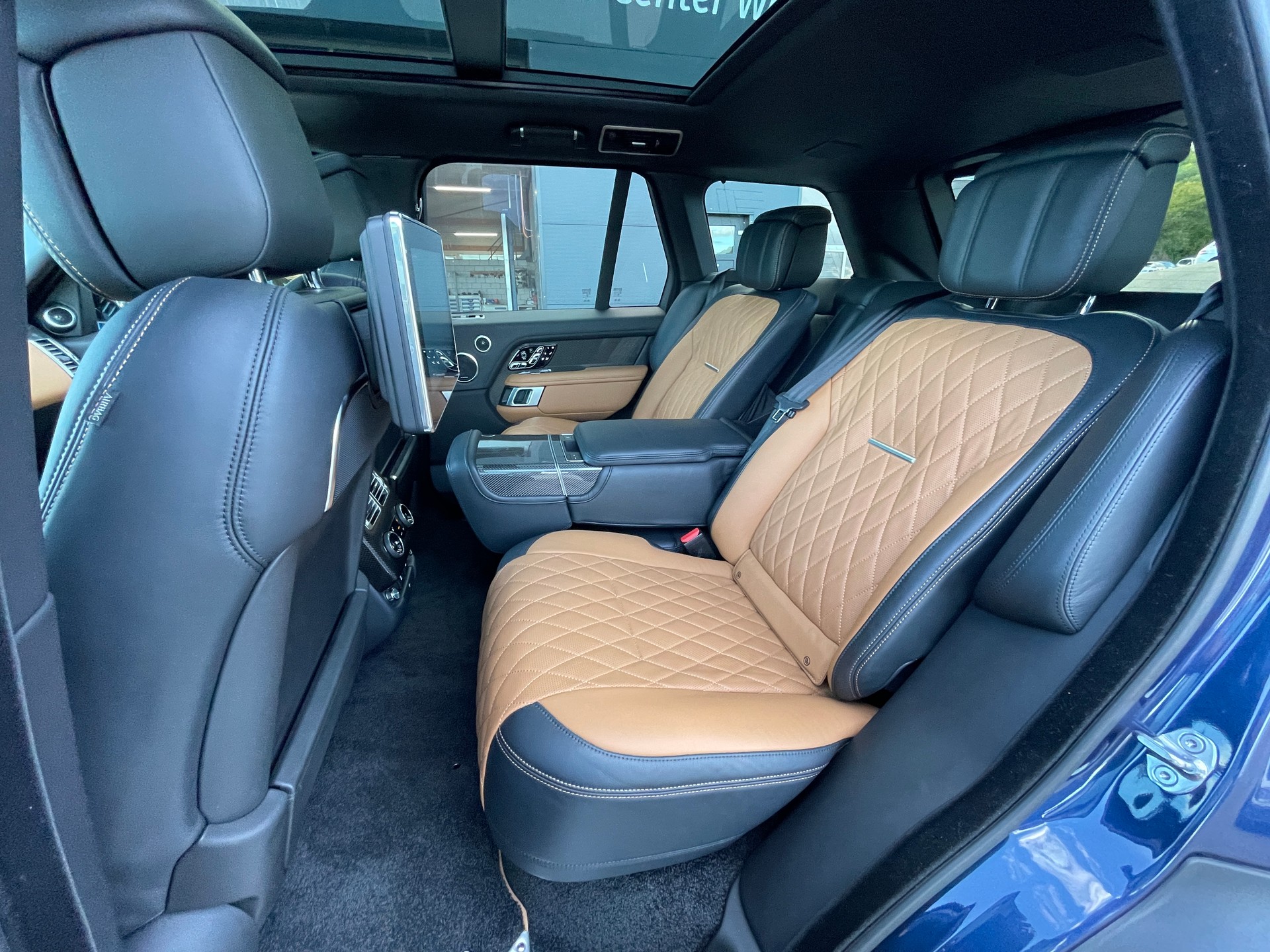 LAND ROVER Range Rover 5.0 V8 S/C SV AB Automatic-image-12