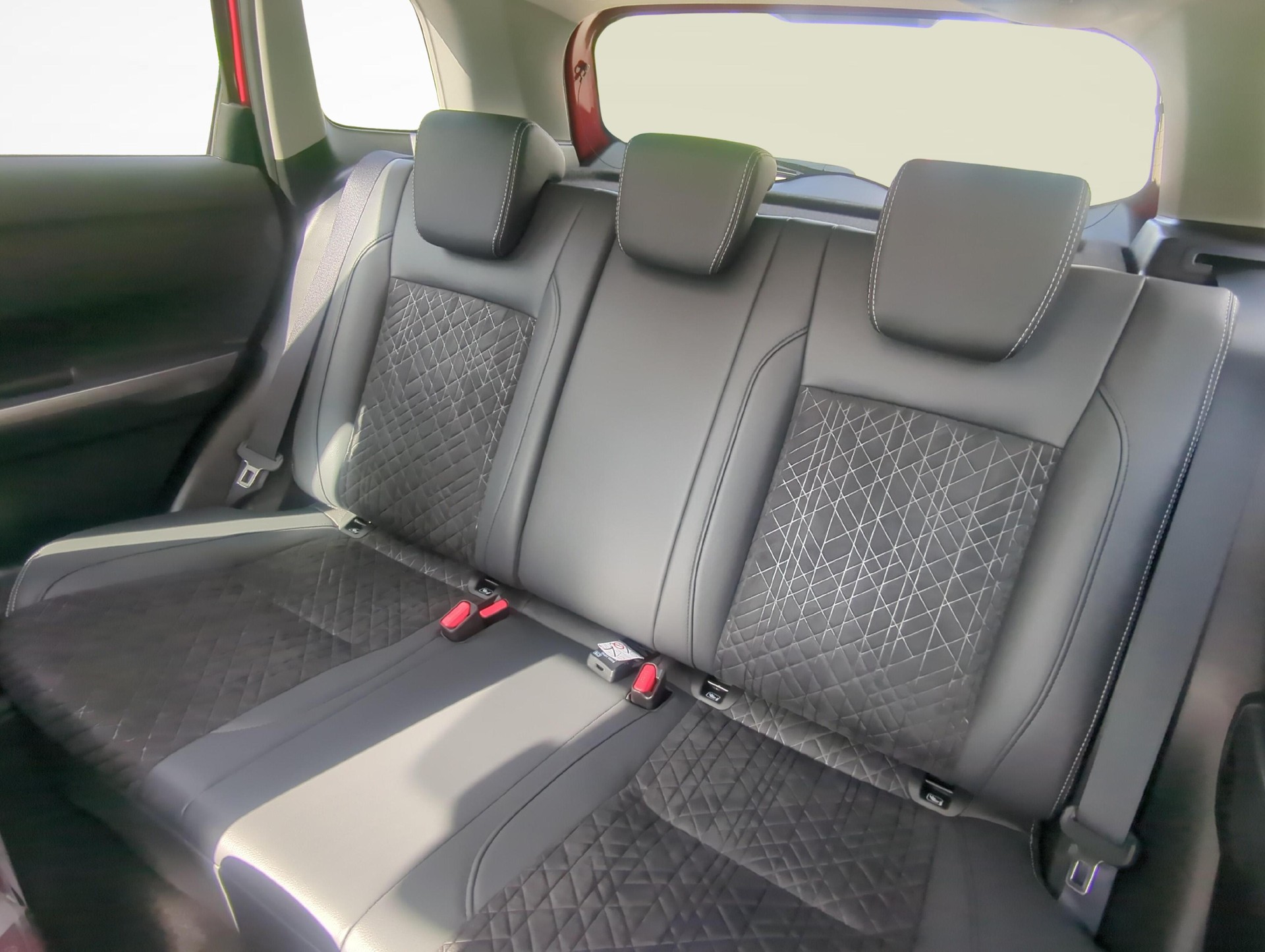 SUZUKI Vitara 1.4 T Sakura Top Hybrid 4x4 / 1.99% Leasing-image-10