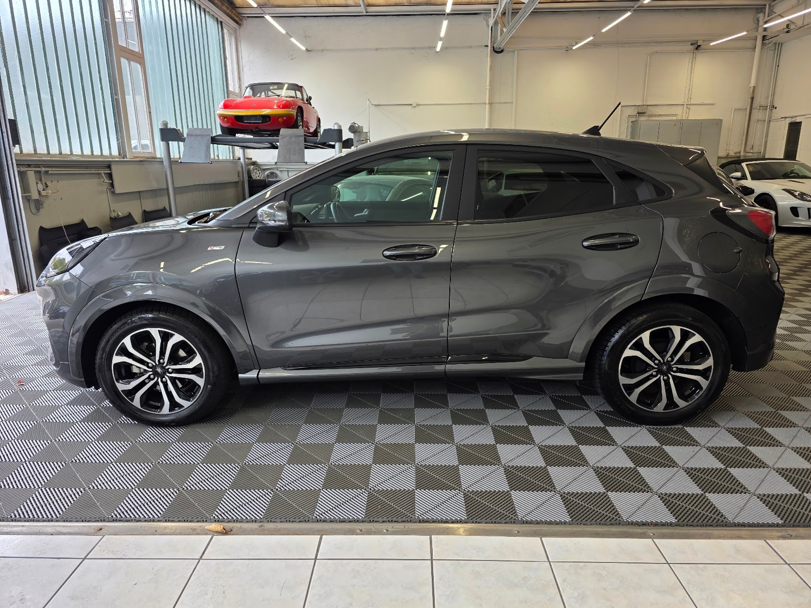 FORD Puma 1.0 MHEV ST-Line-image-2
