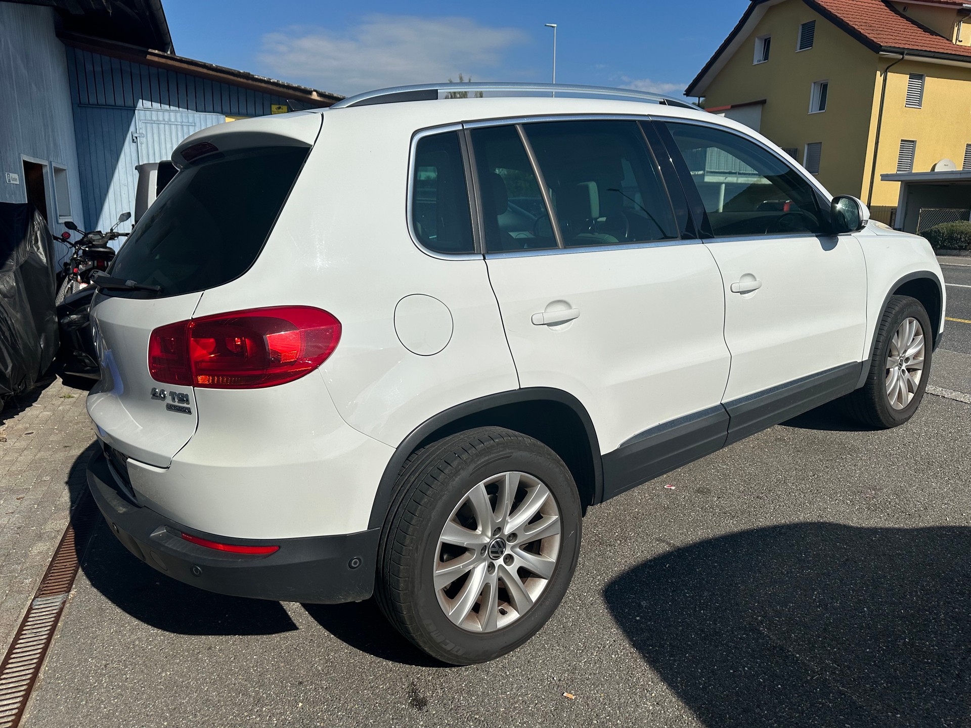 VW Tiguan 2.0 TSI Sport&Style 4Motion DSG-image-4