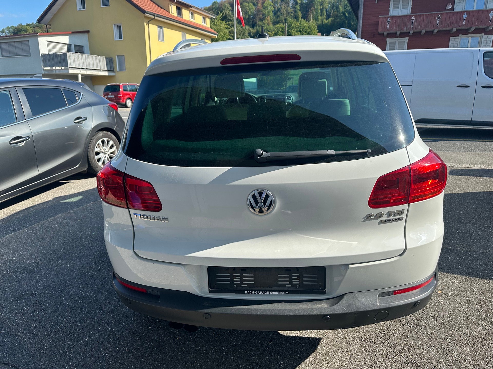 VW Tiguan 2.0 TSI Sport&Style 4Motion DSG-image-3