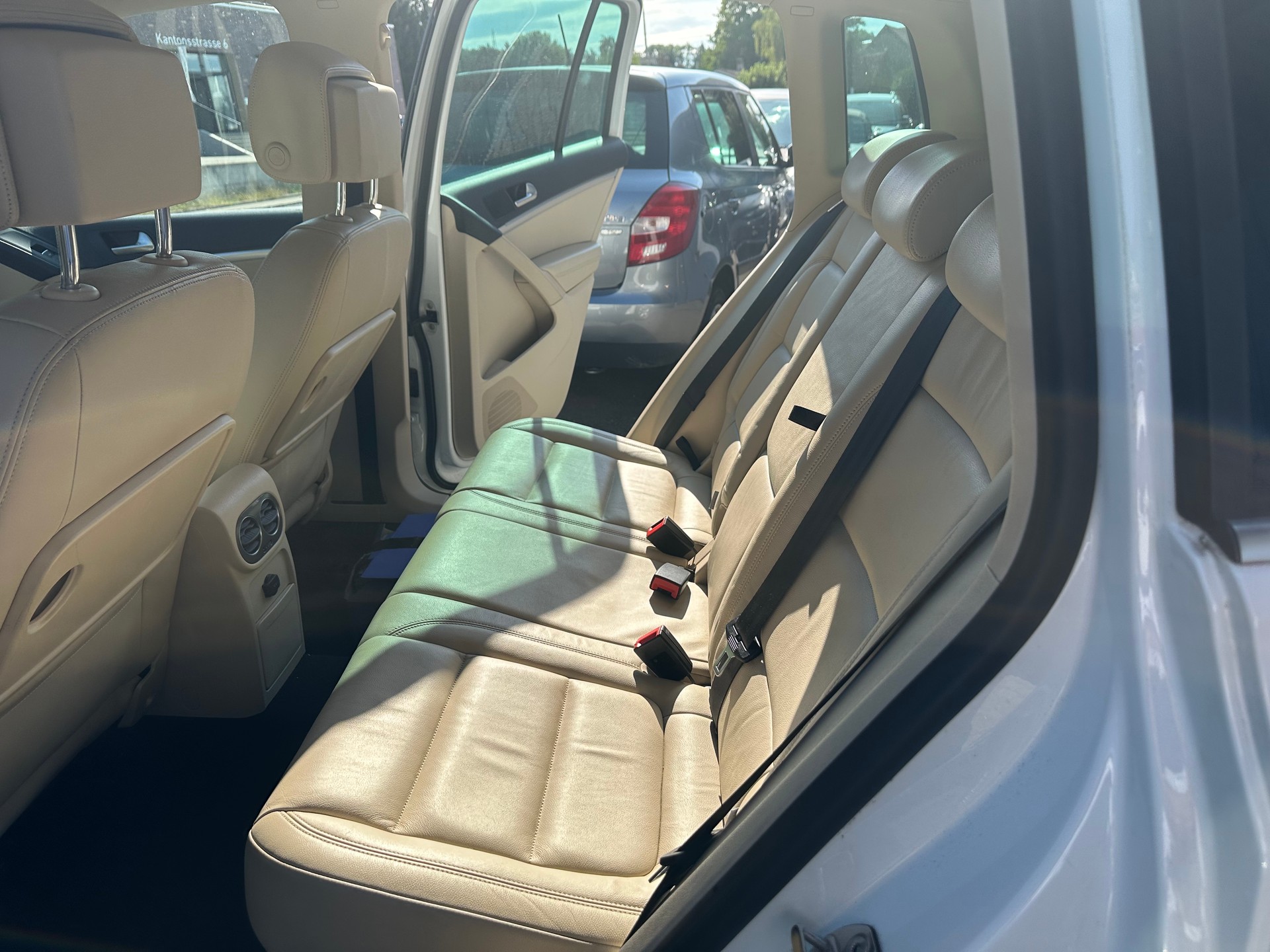 VW Tiguan 2.0 TSI Sport&Style 4Motion DSG-image-10