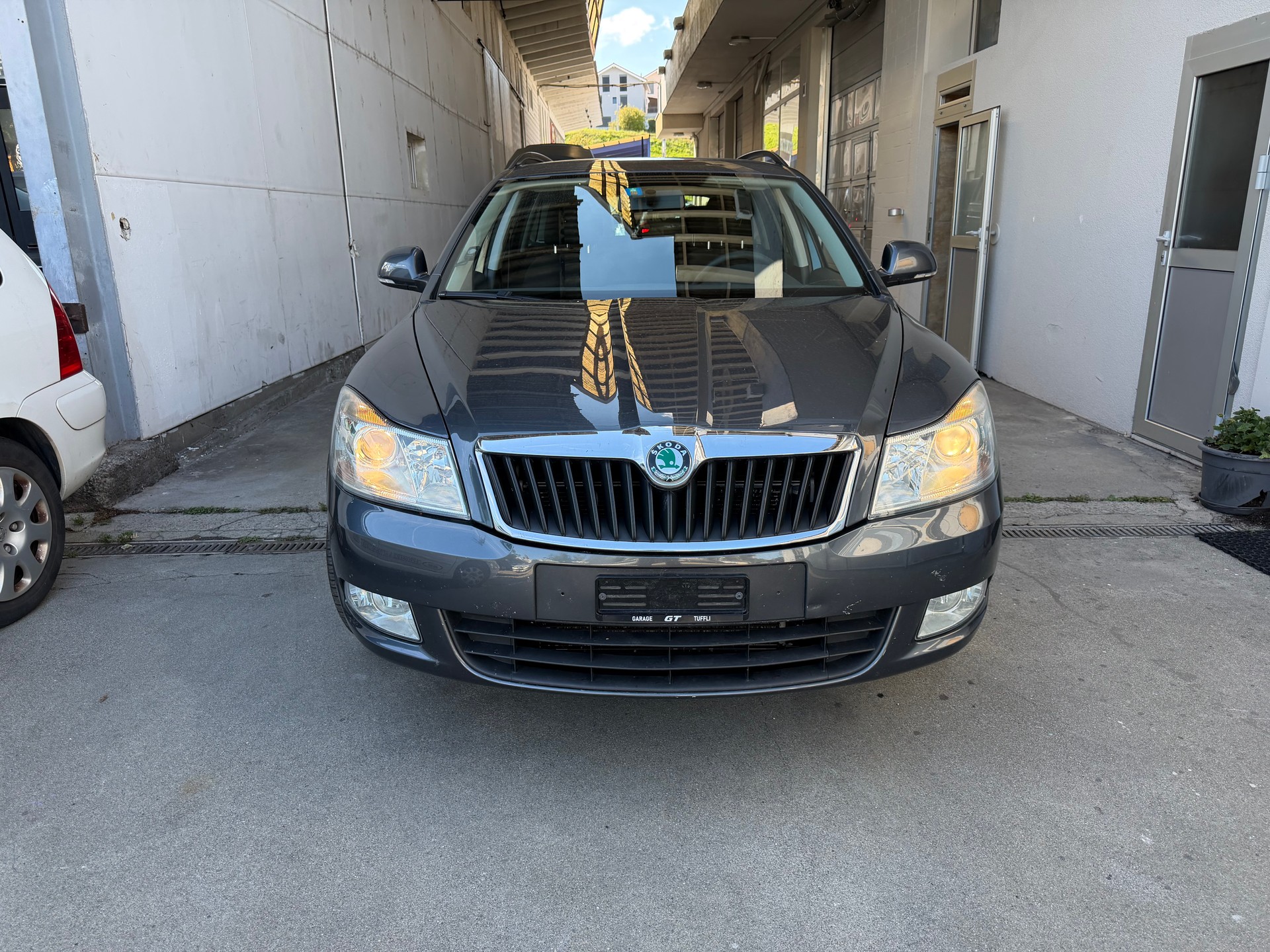 SKODA OCTAVIA-image-0