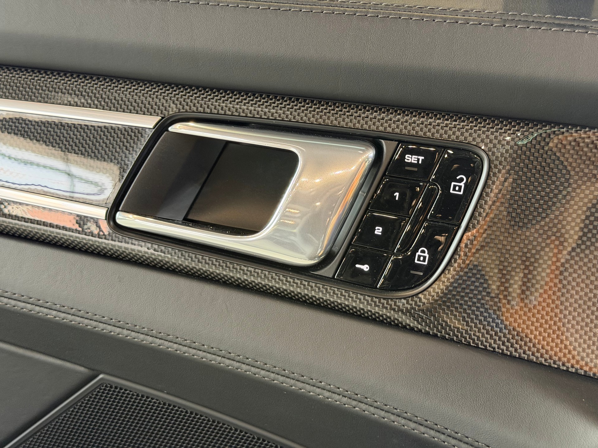 PORSCHE Panamera 4 E-Hybrid Sport Turismo PDK-image-25