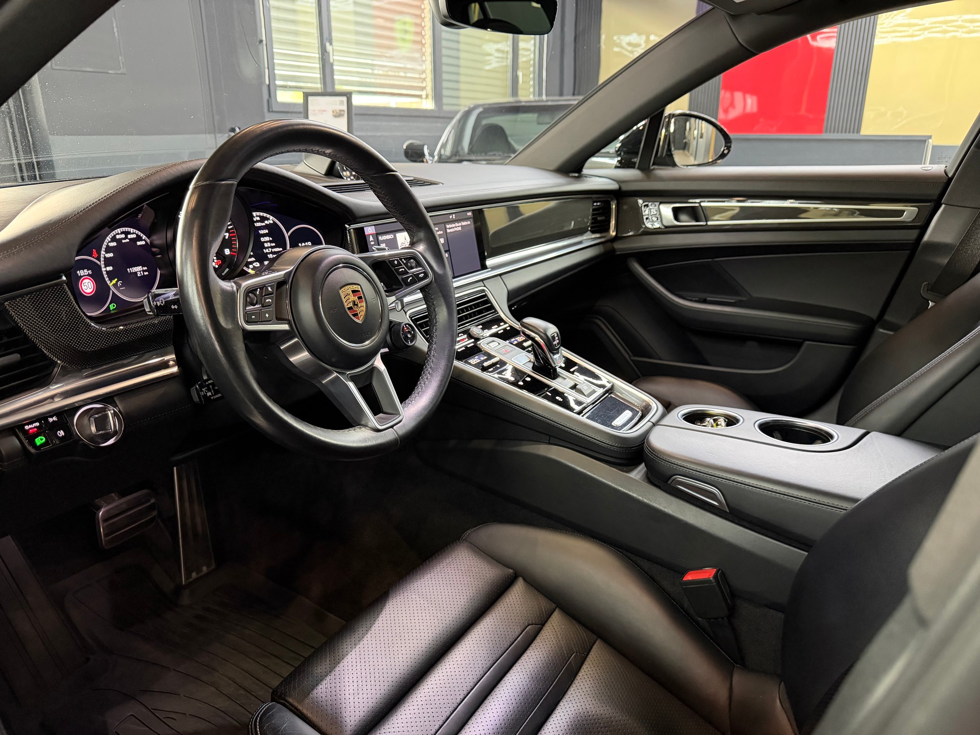 PORSCHE Panamera 4 E-Hybrid Sport Turismo PDK-image-8