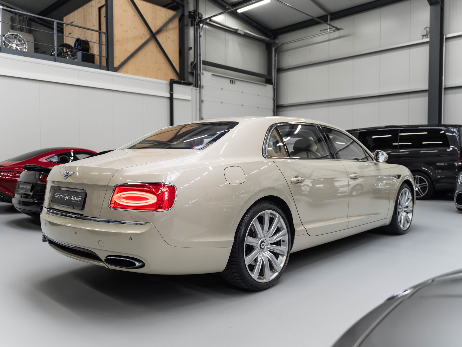BENTLEY Flying Spur 6.0-image-3