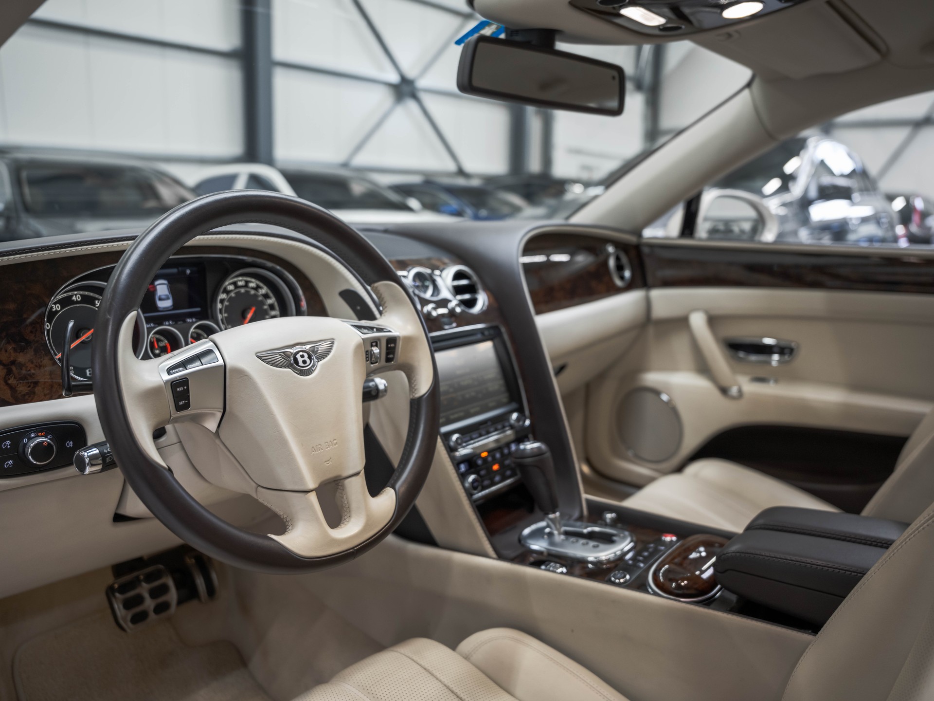 BENTLEY Flying Spur 6.0-image-7