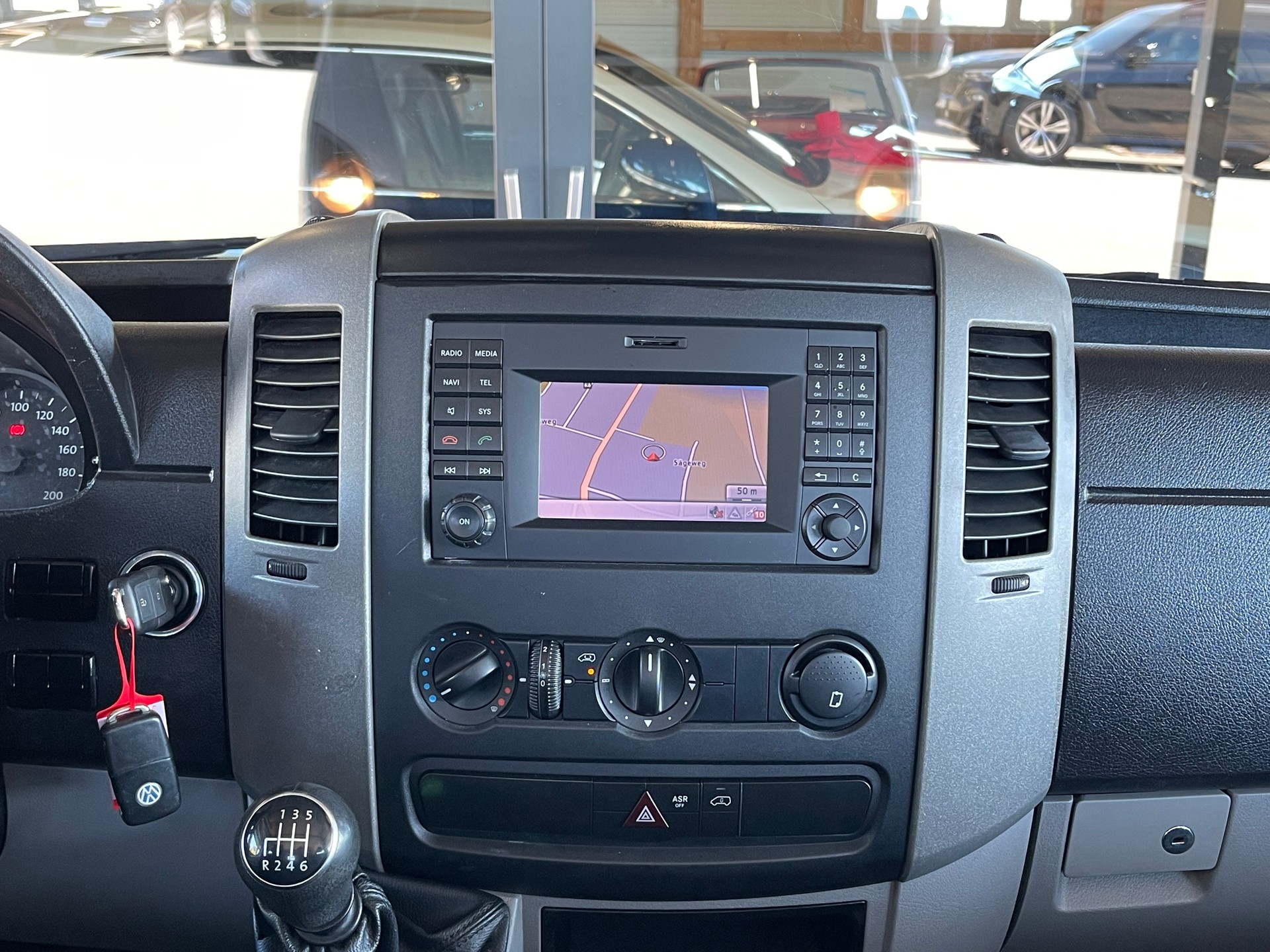 VW Crafter 35 2.0 TDI CR*Kippbrücke*7 Plätzer-image-11