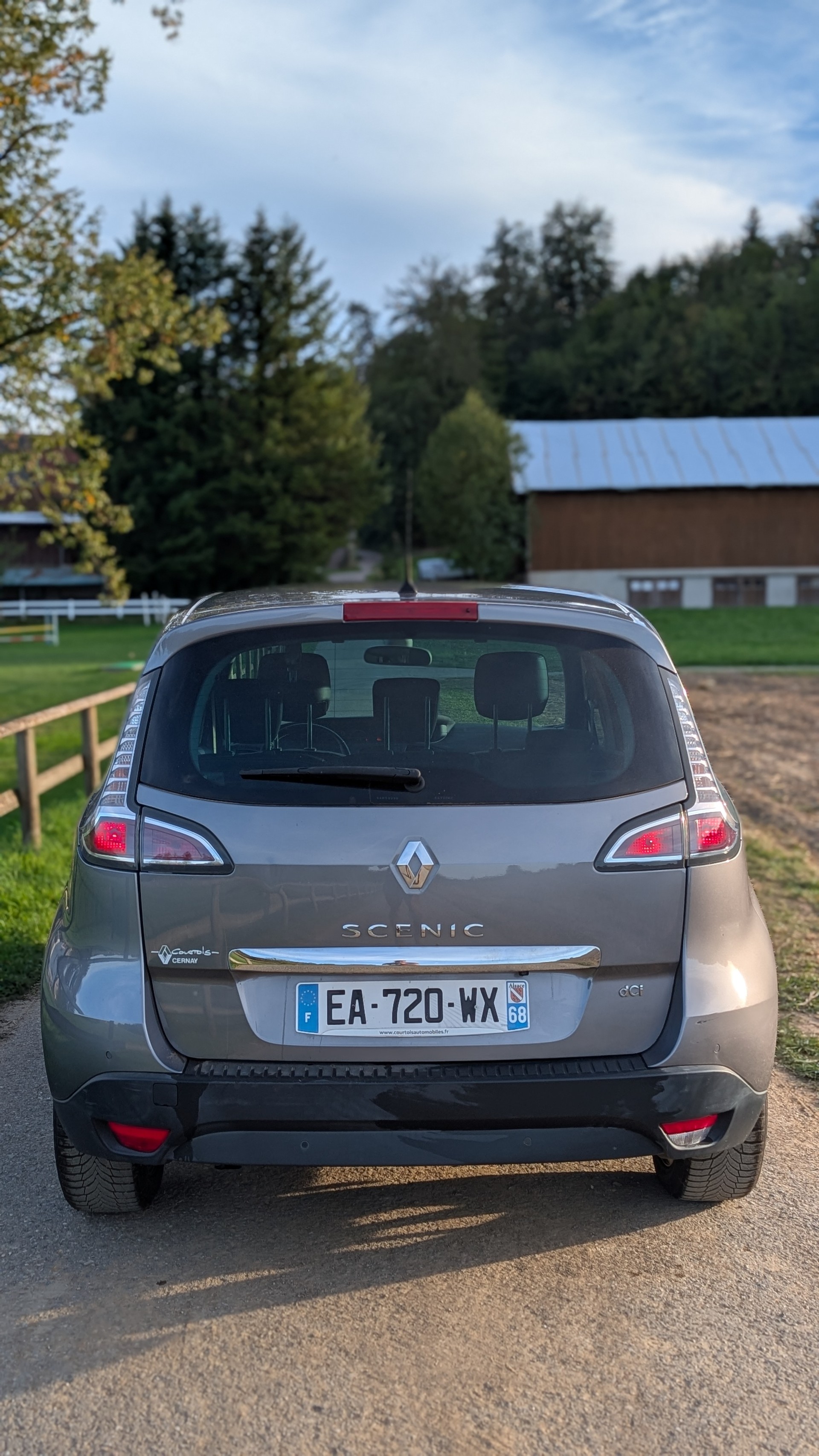 RENAULT Grand Scénic 1.6 dCi Bose-image-5