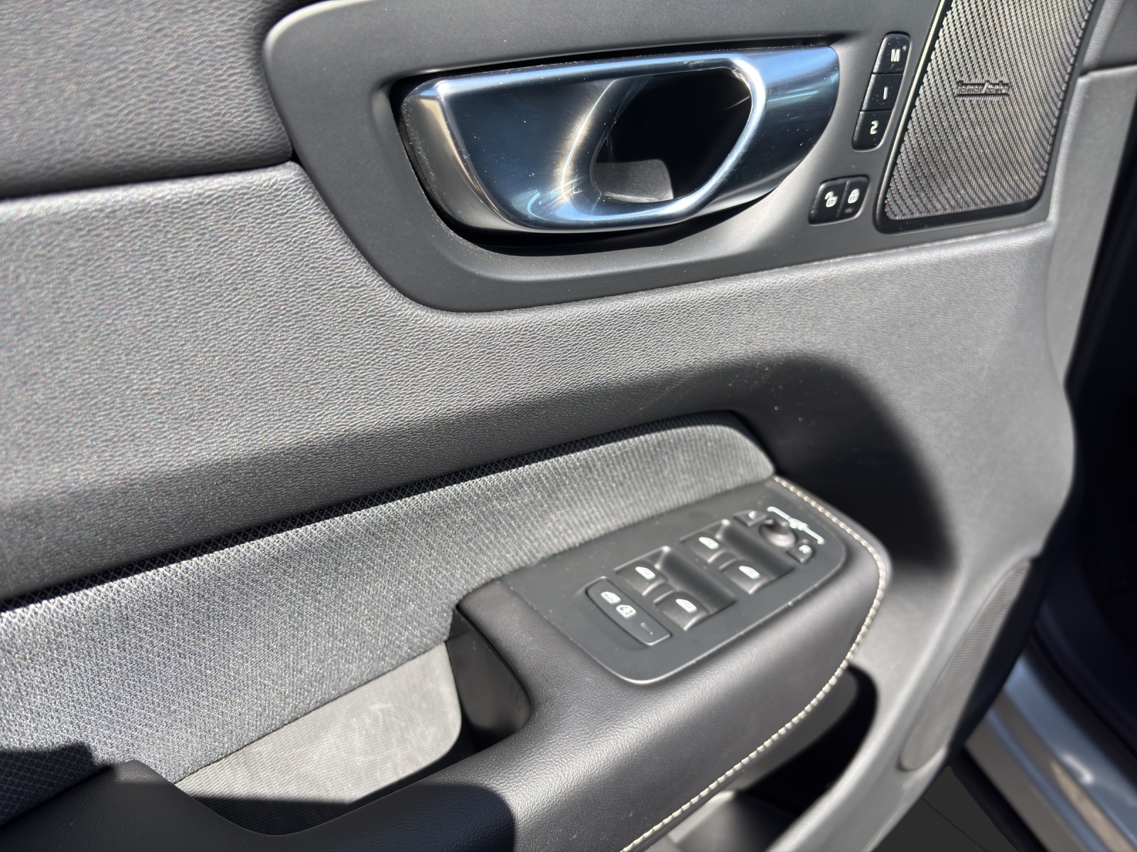 VOLVO XC60 2.0 T8 TE Polestar eAWD-image-6