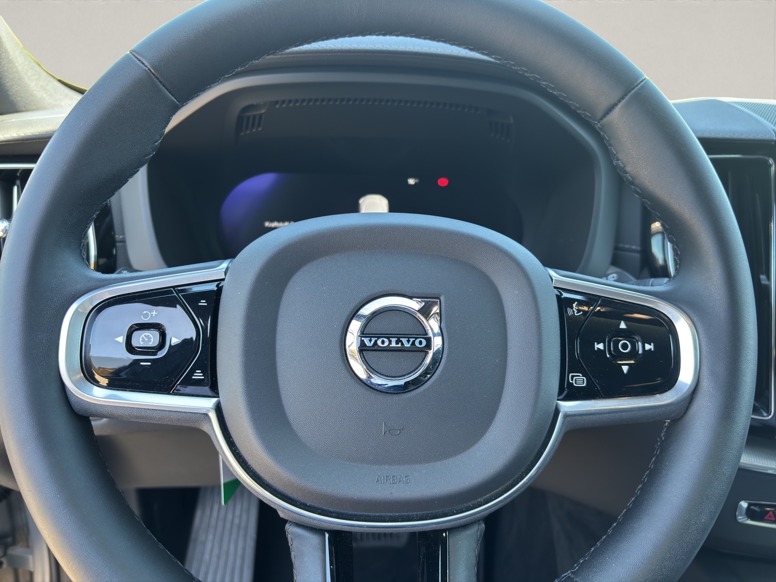 VOLVO XC60 2.0 T8 TE Polestar eAWD-image-8