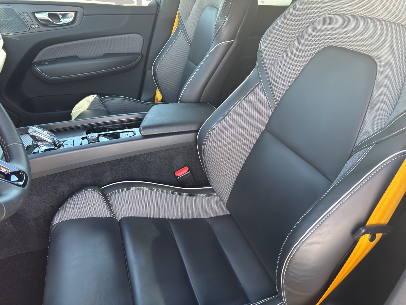 VOLVO XC60 2.0 T8 TE Polestar eAWD-image-7