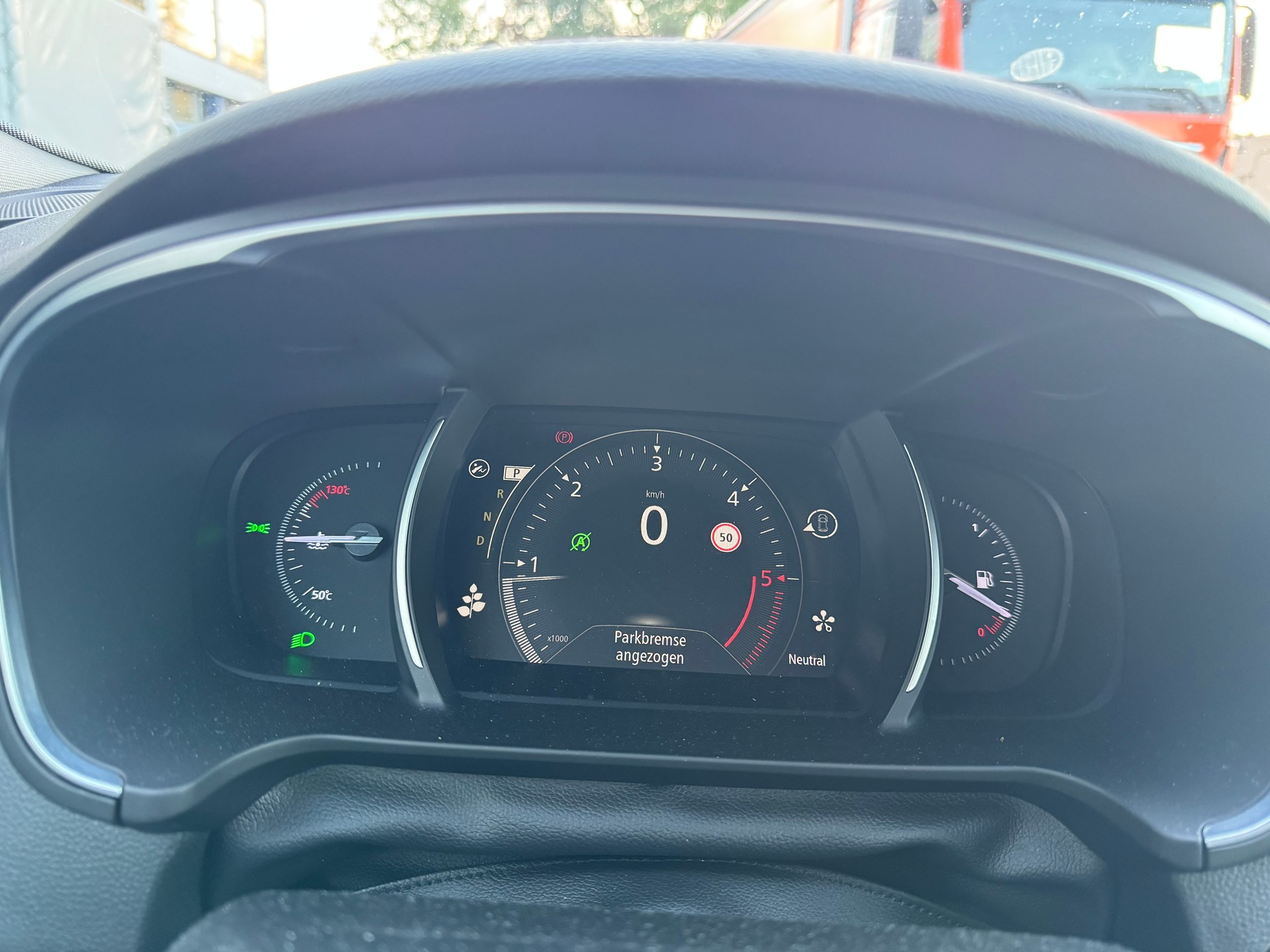 RENAULT Talisman Grandtour 1.6 dCi Intens EDC-image-10