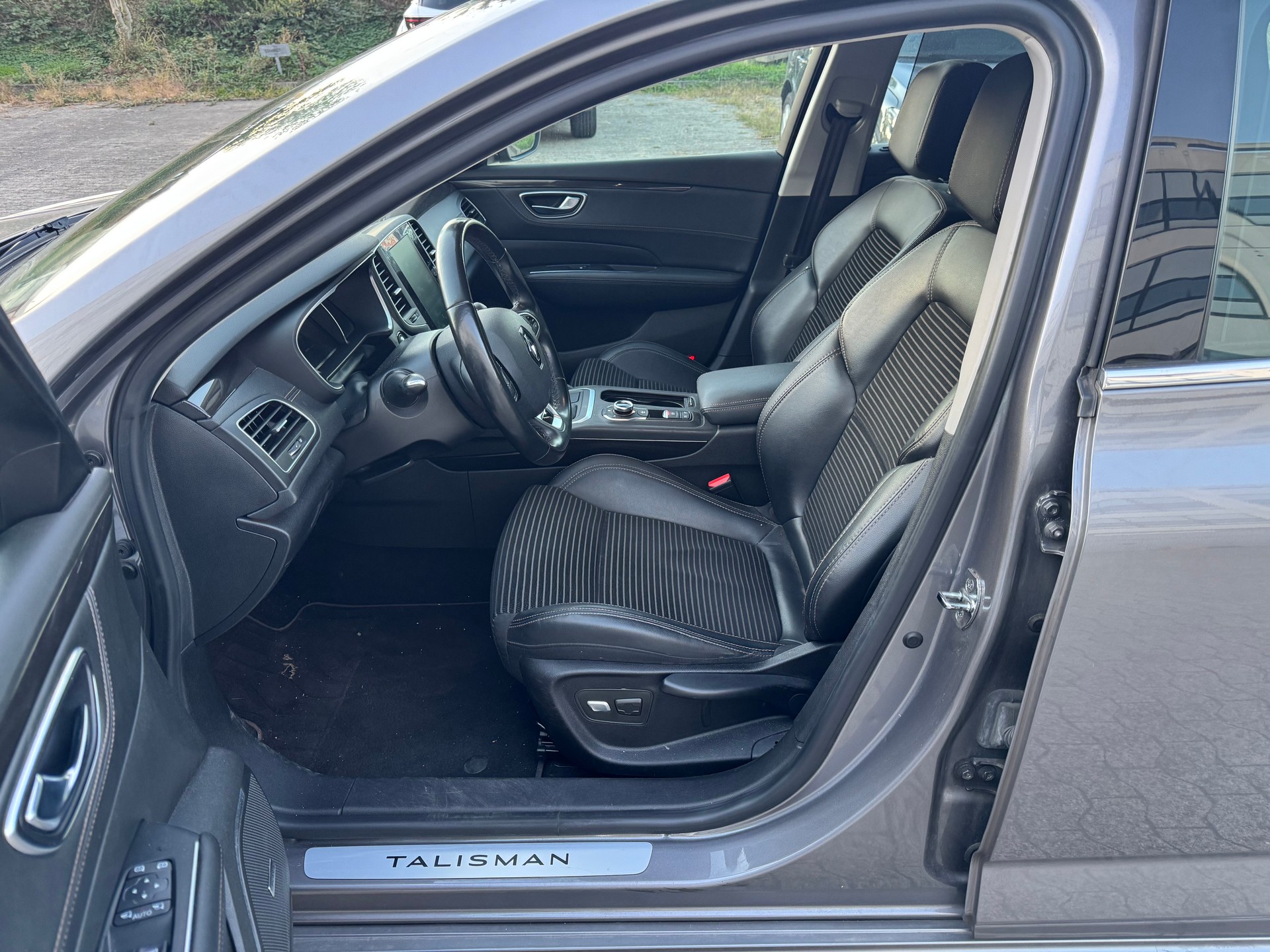 RENAULT Talisman Grandtour 1.6 dCi Intens EDC-image-8