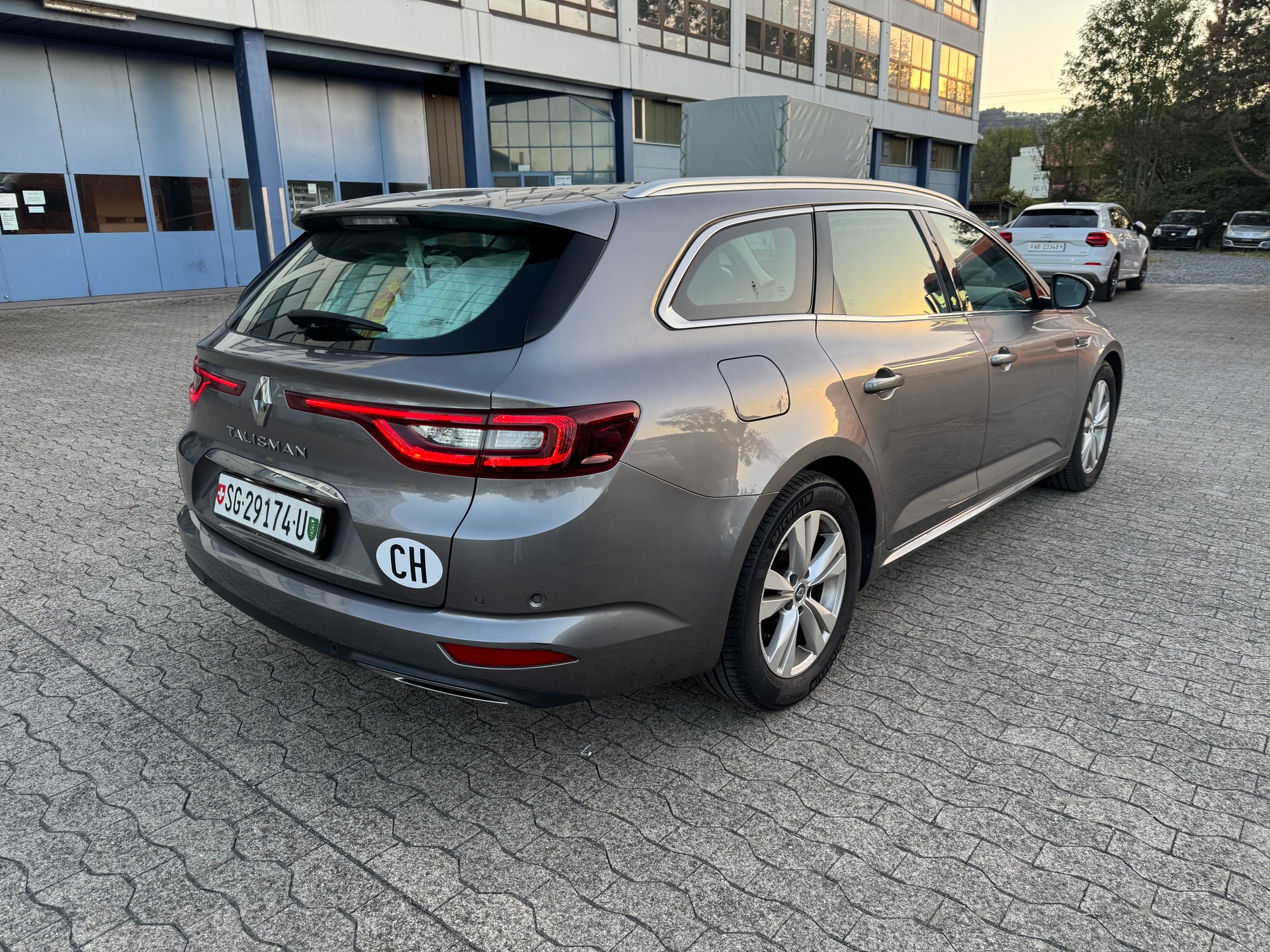 RENAULT Talisman Grandtour 1.6 dCi Intens EDC-image-3