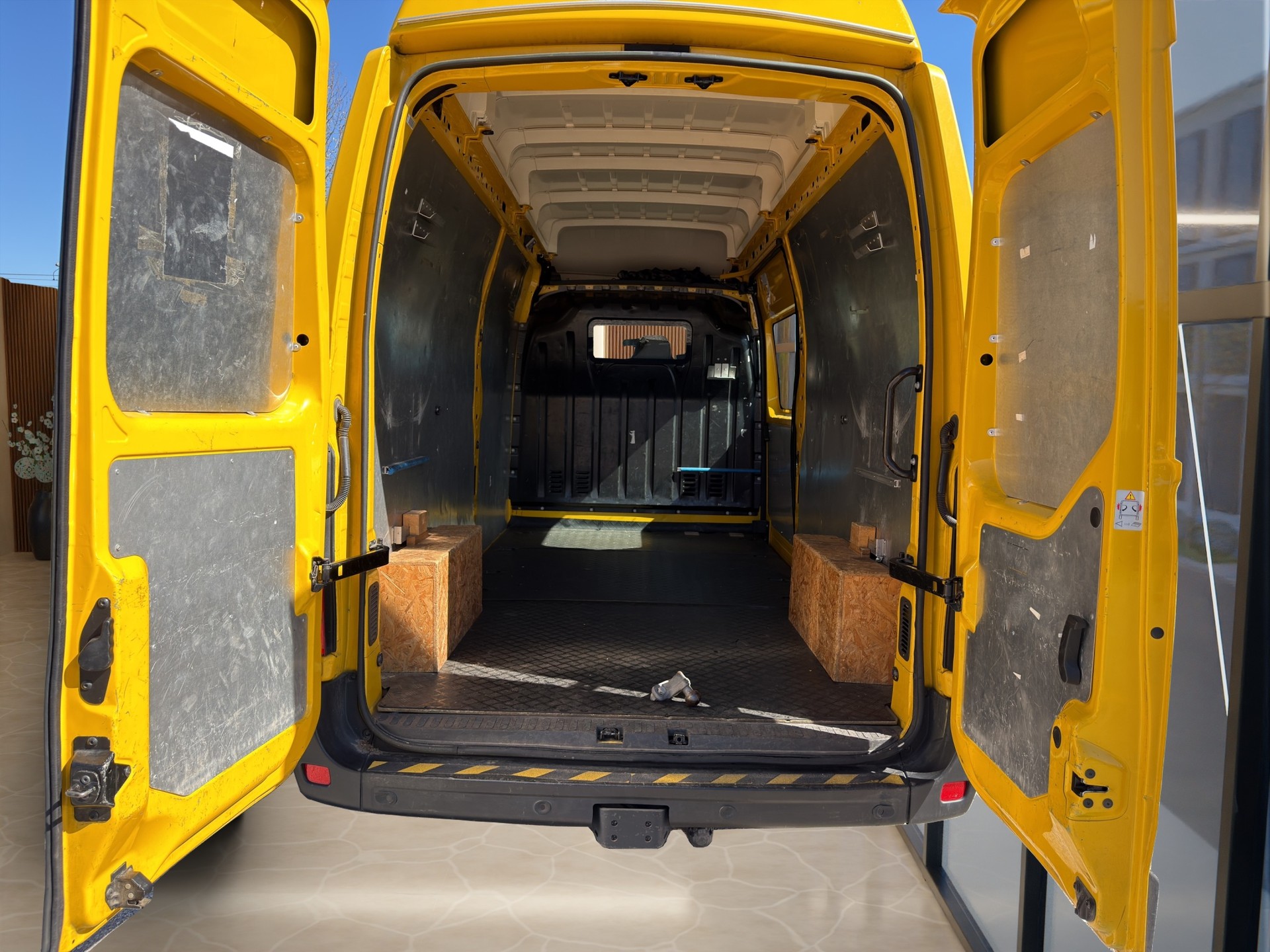 RENAULT Master T35 2.3dCi 135 L3H3 Klima , 3 Sitz , Anhänger 2500 KG , Rückfahrkamera.-image-17
