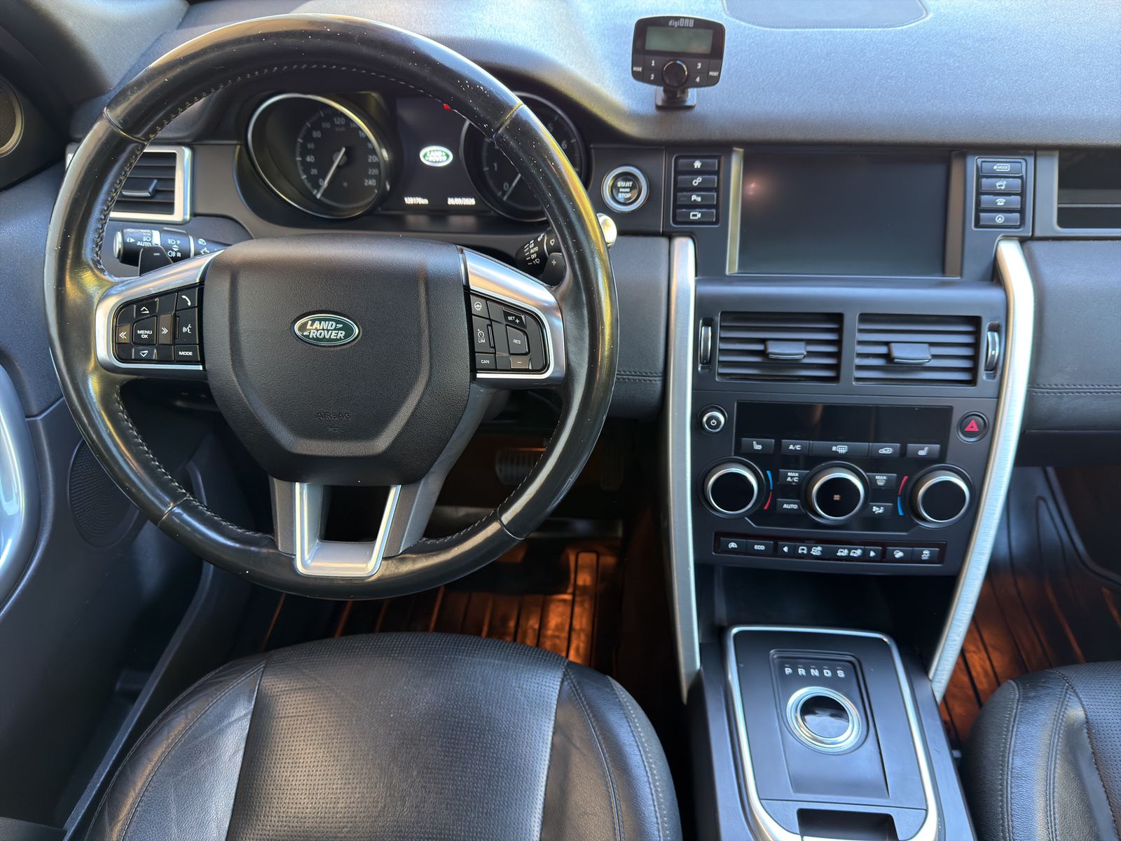 LAND ROVER Discovery Sport 2.0 Si4 HSE Luxury AT9-image-9