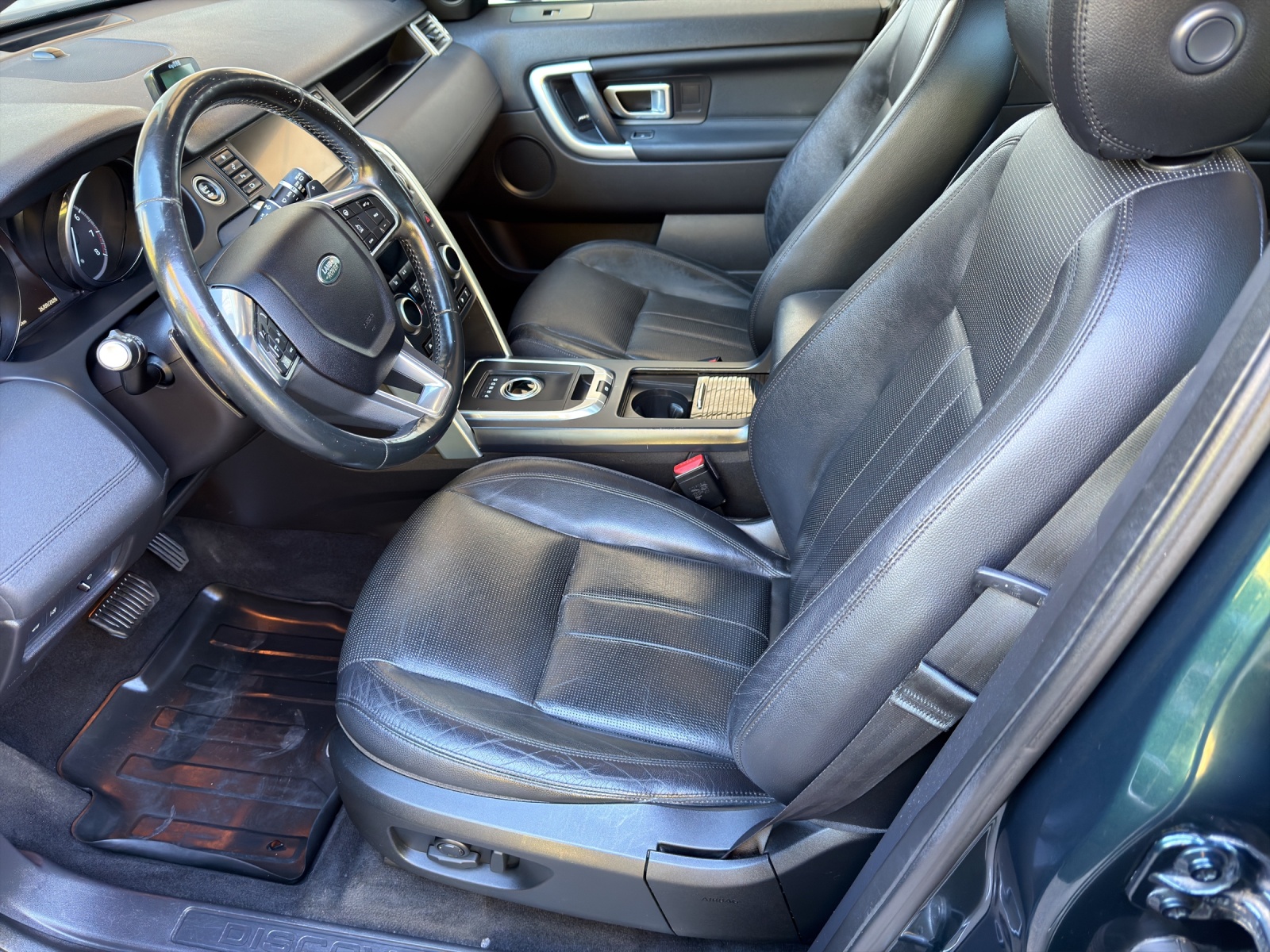 LAND ROVER Discovery Sport 2.0 Si4 HSE Luxury AT9-image-11