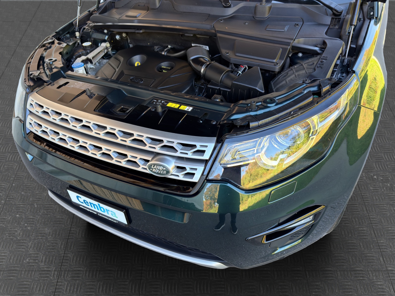 LAND ROVER Discovery Sport 2.0 Si4 HSE Luxury AT9-image-15