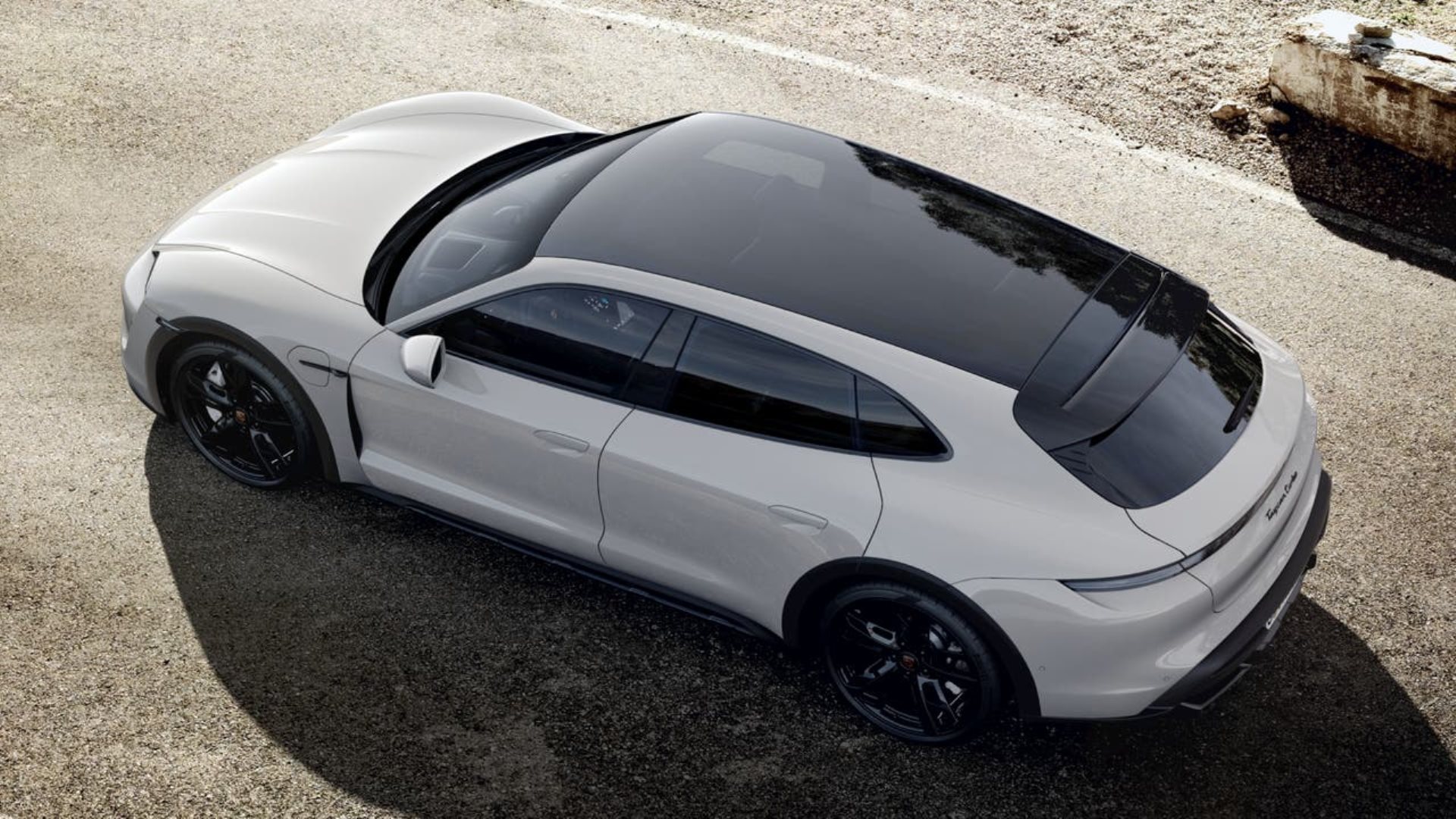 PORSCHE Taycan Turbo Cross Turismo-image-3