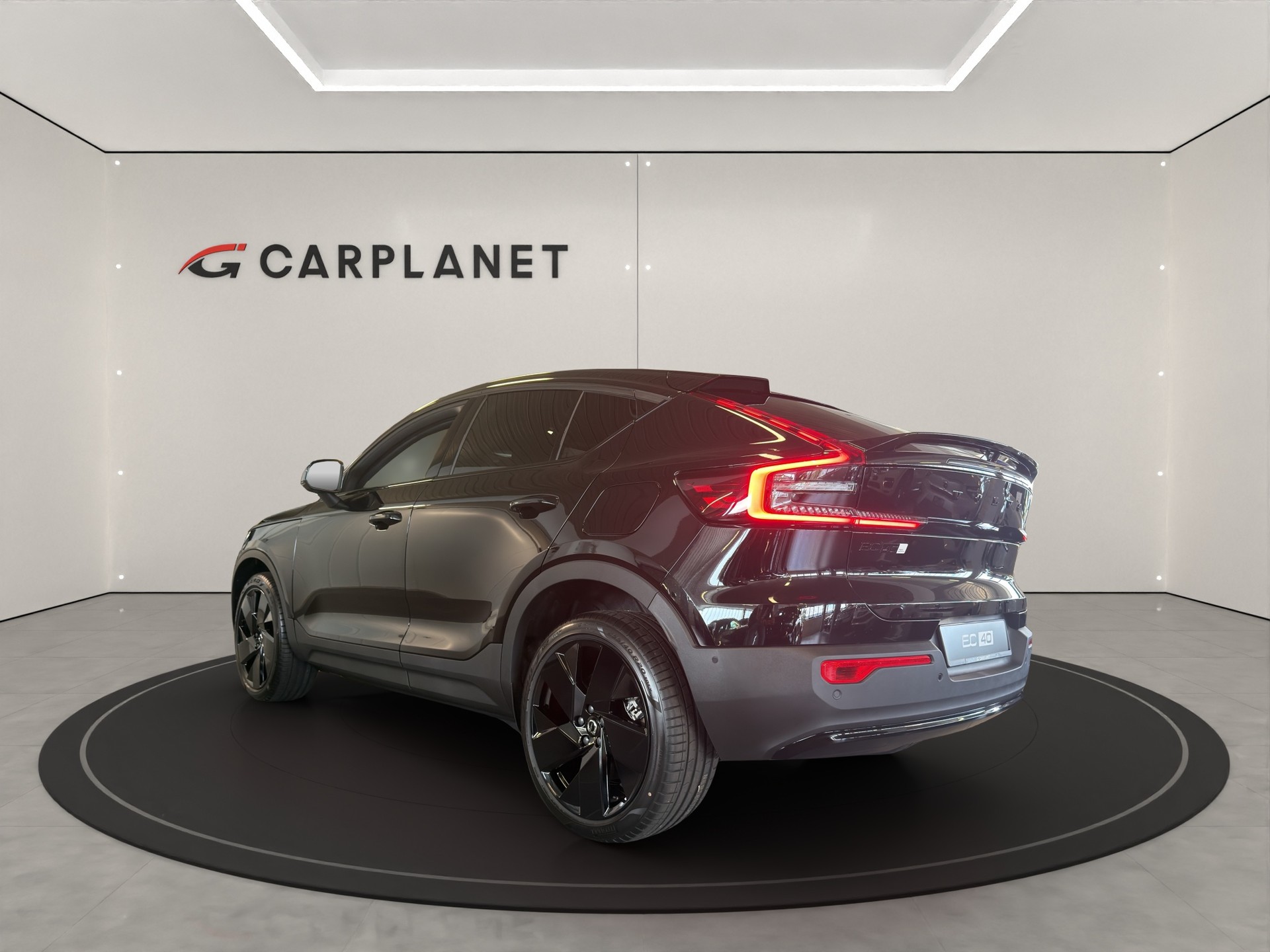 VOLVO EC40 Twin Performance Black Edition AWD-showroom-element-3