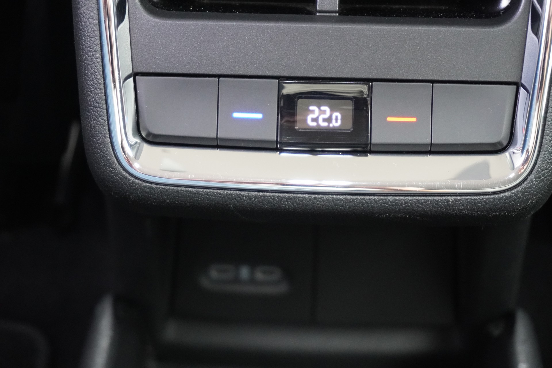 SKODA Enyaq iV 80-image-19