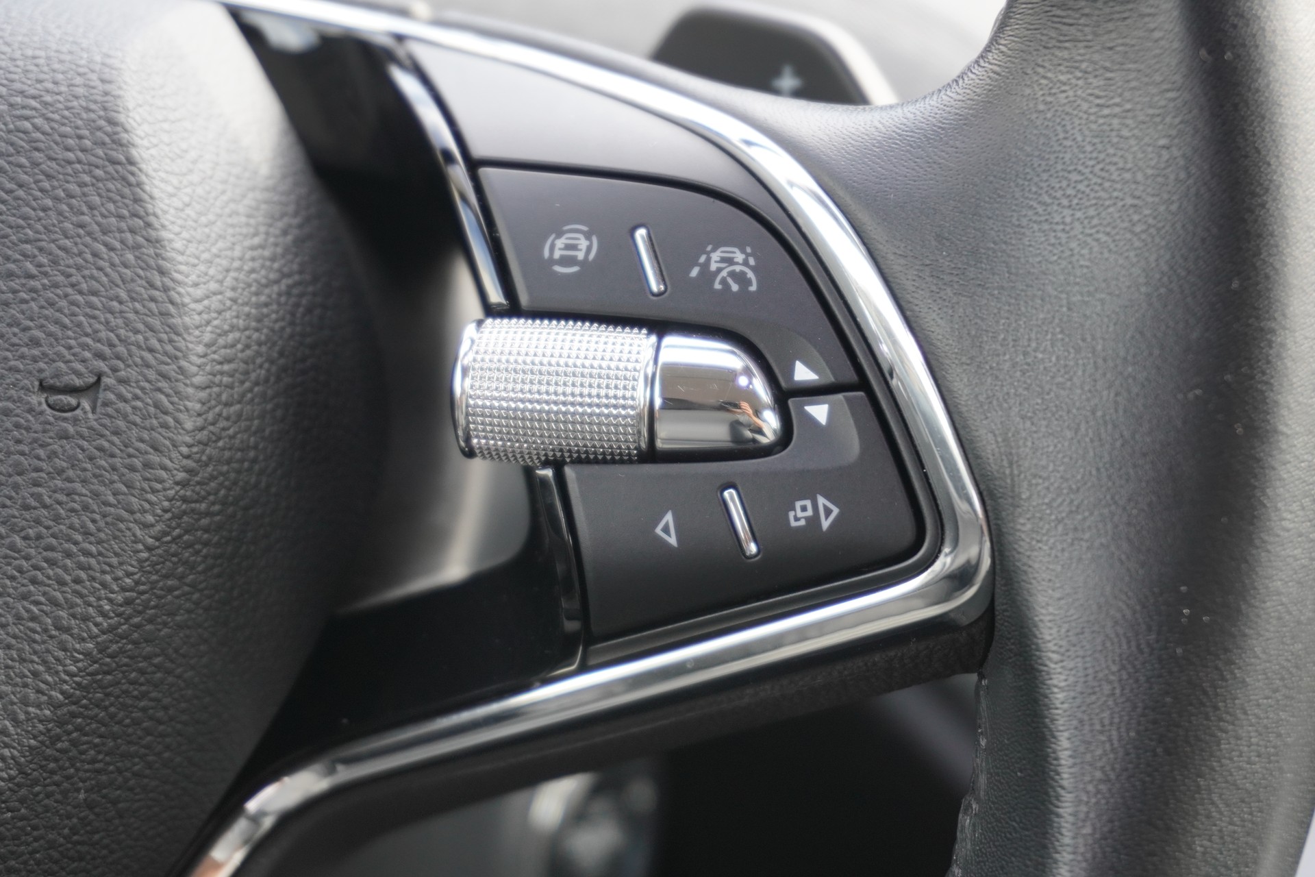 SKODA Enyaq iV 80-image-20