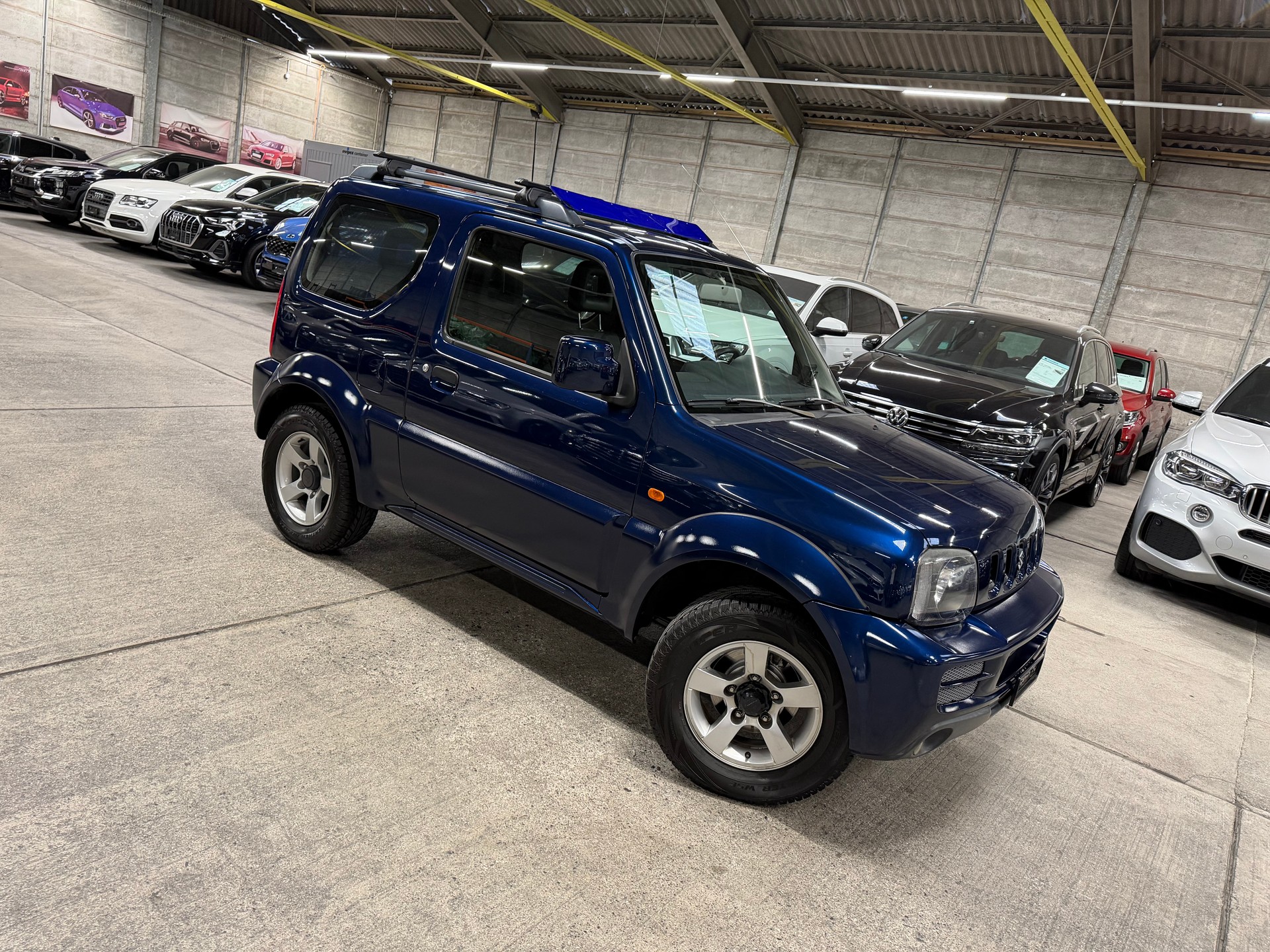 SUZUKI Jimny 1.3 16V GL Top-showroom-element-1