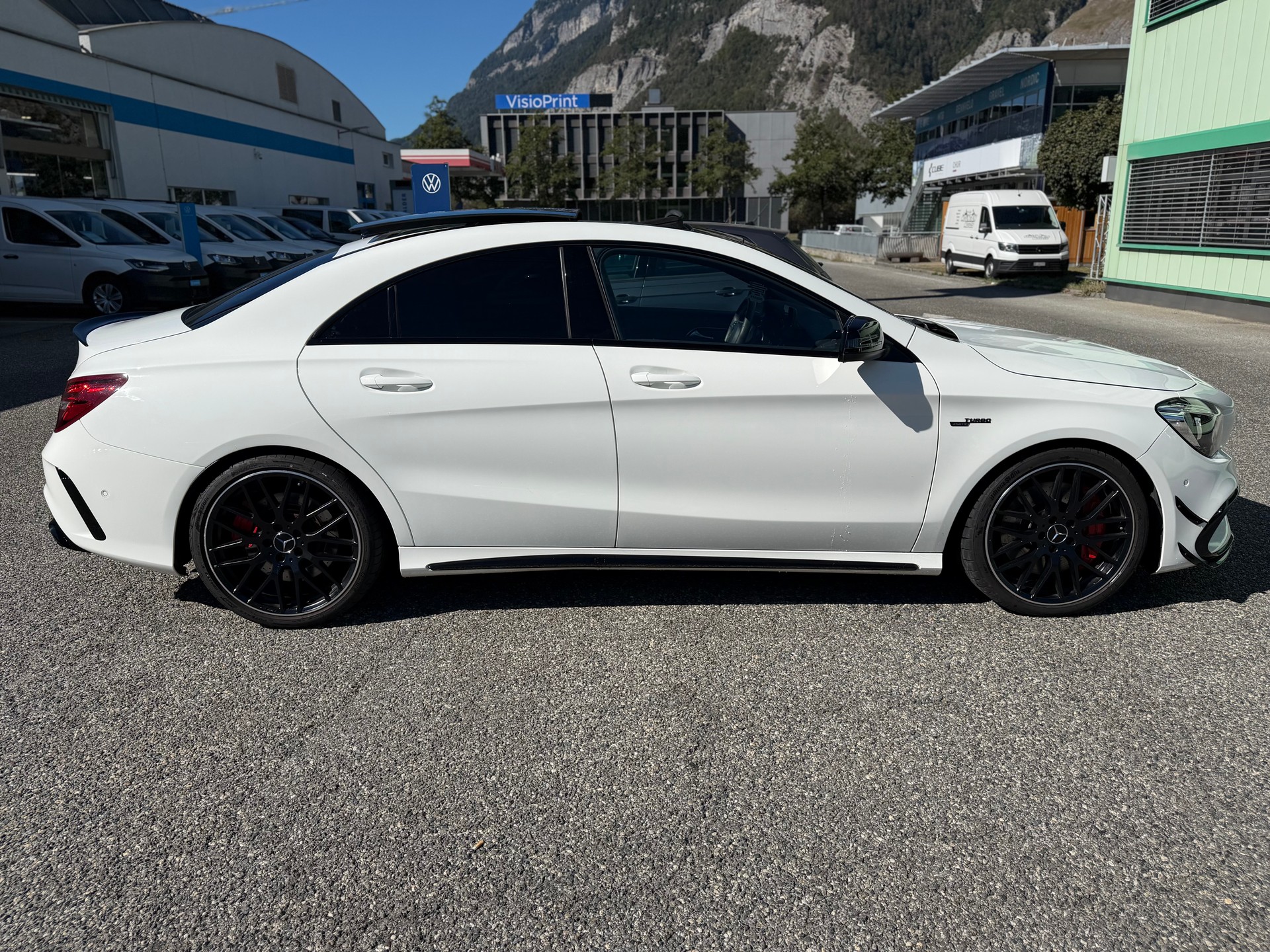MERCEDES-BENZ CLA 45 AMG-image-4